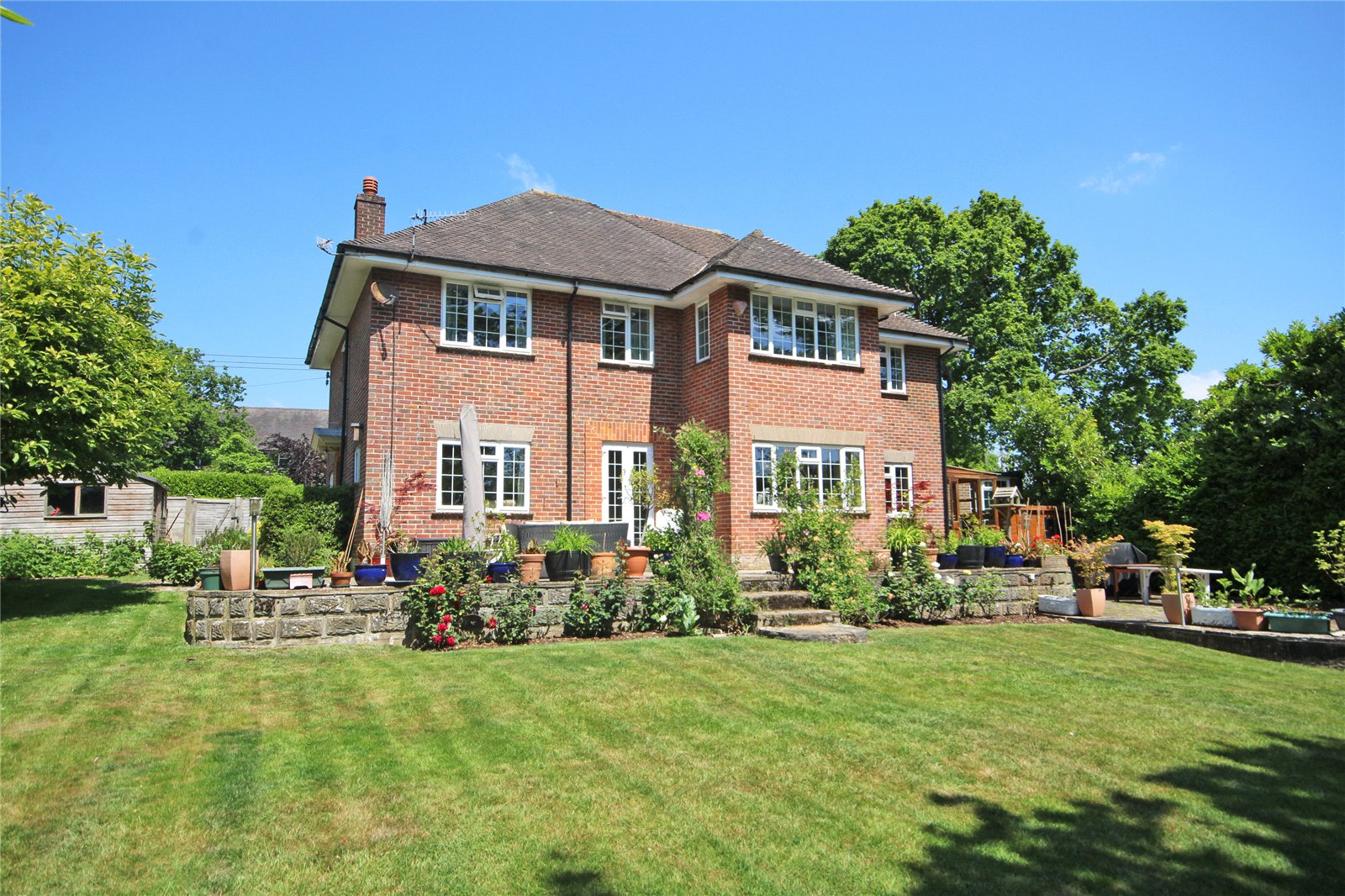 5 bedroom detached house for sale 0