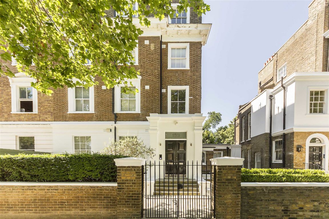 2 bedroom flat for sale 0