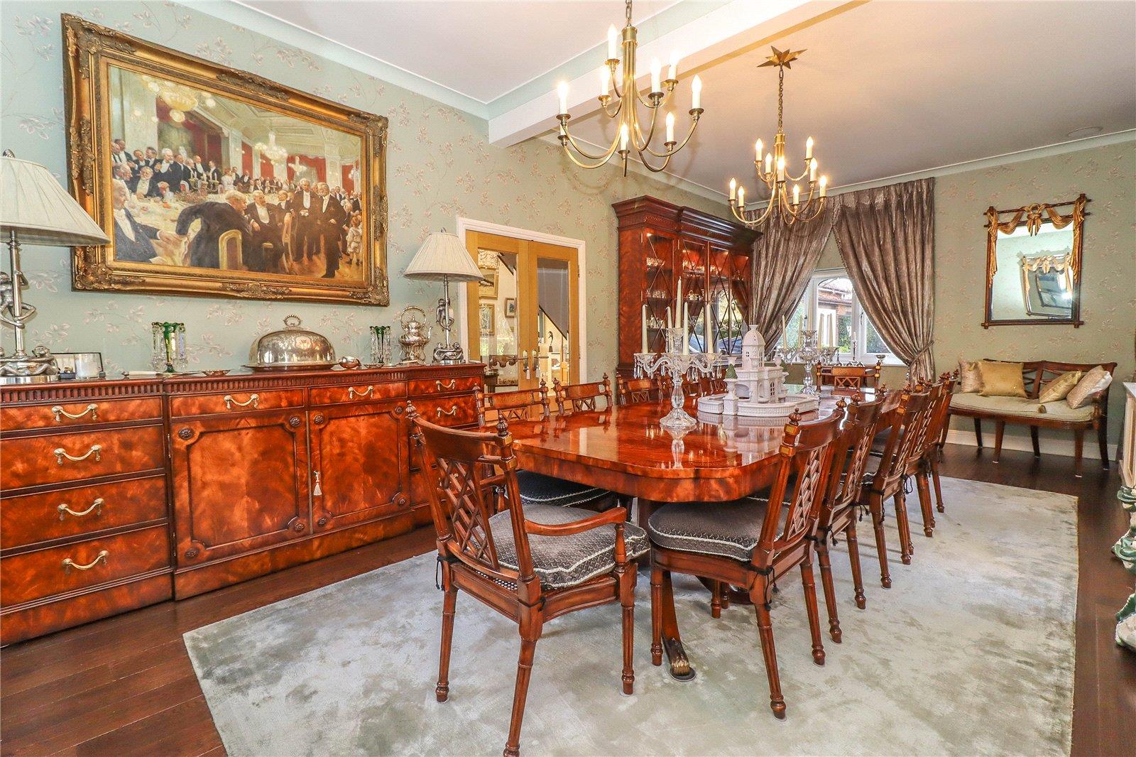 5 bedroom detached house for sale 0