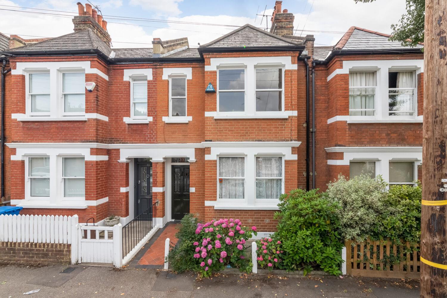 2 bedroom terraced house for sale 0