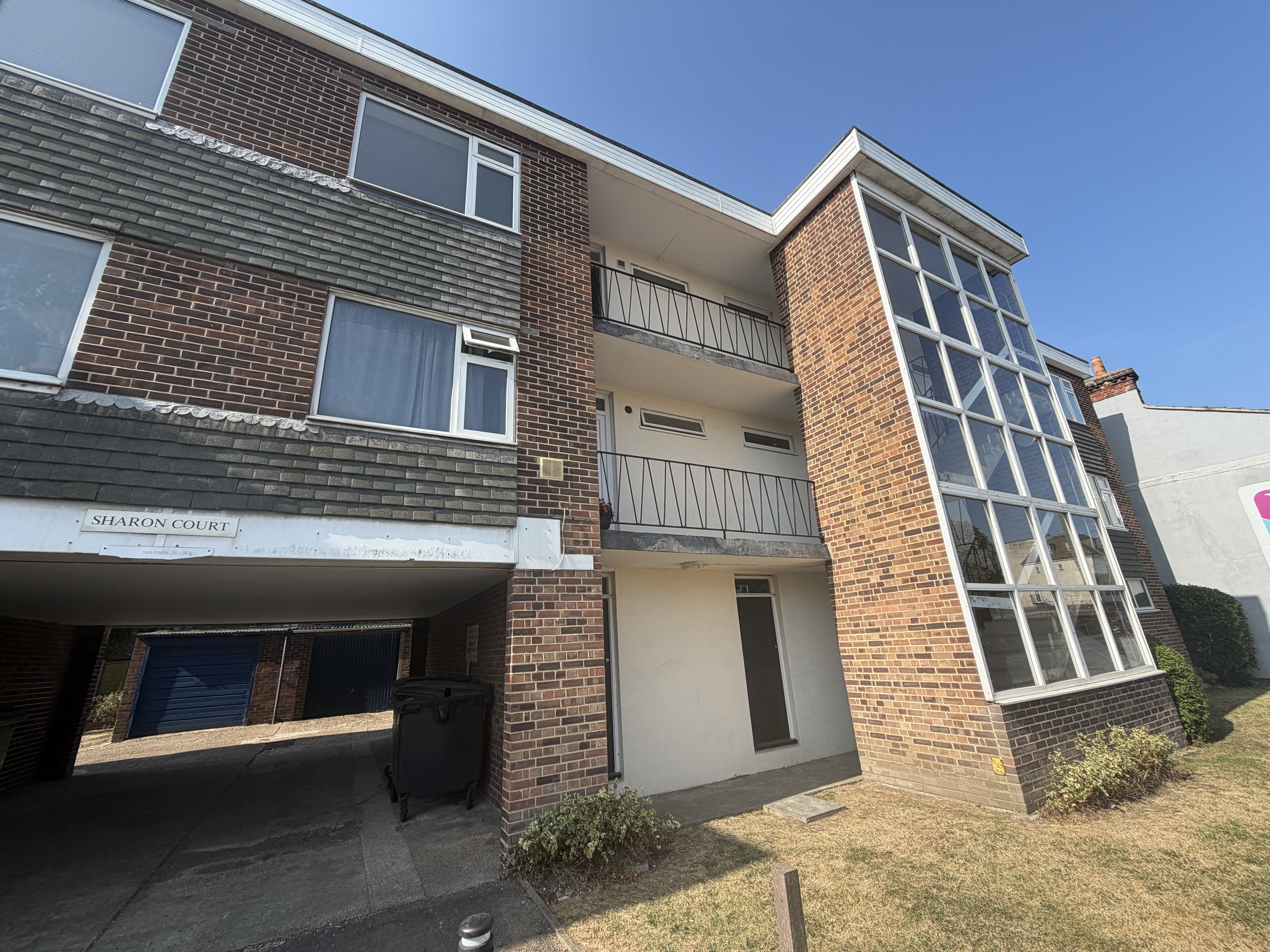 8, Sharon Court, Forton Road, Gosport photo 3