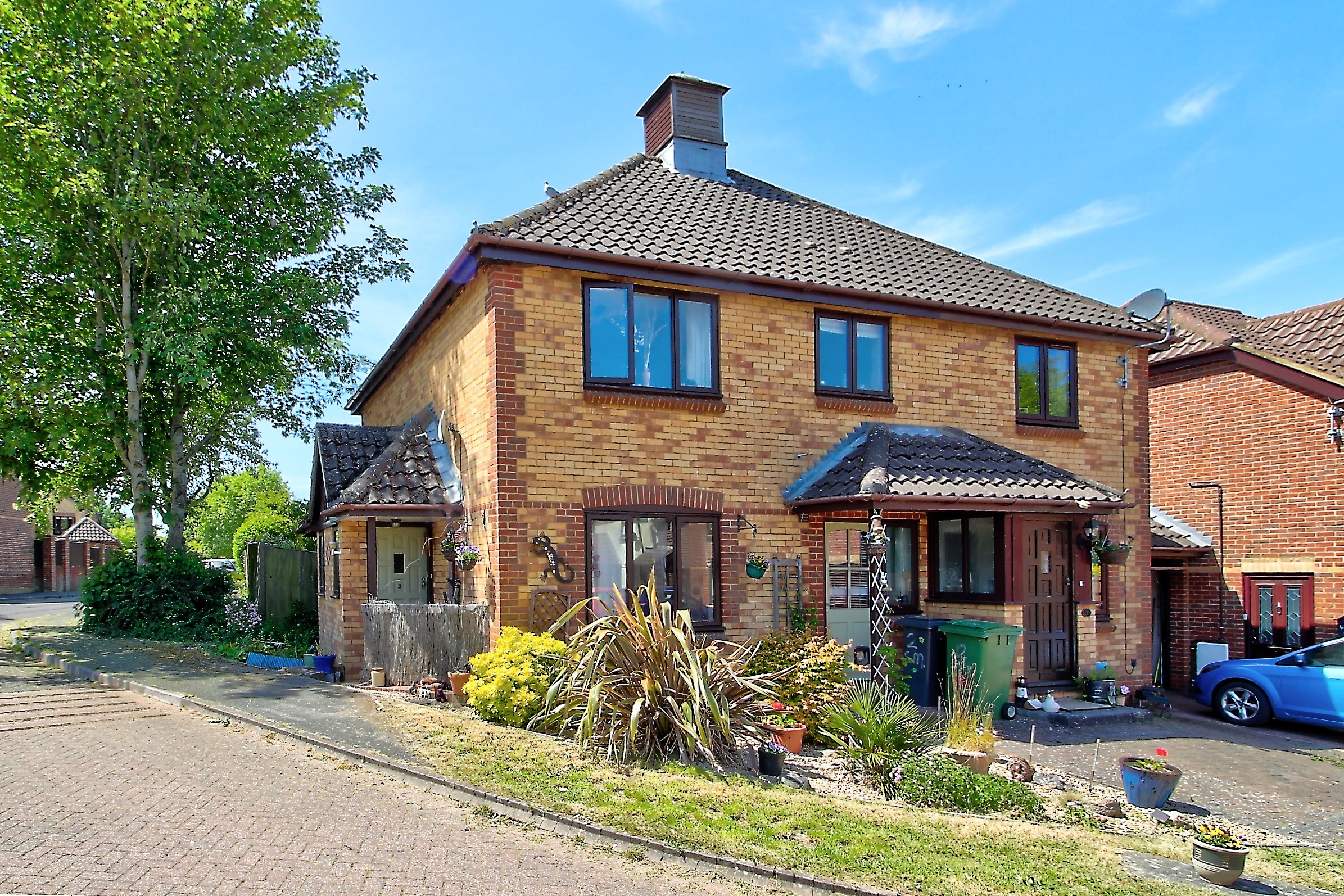Free property report 2 Smiths Mead, North Waltham, RG25 2SZ Chimnie