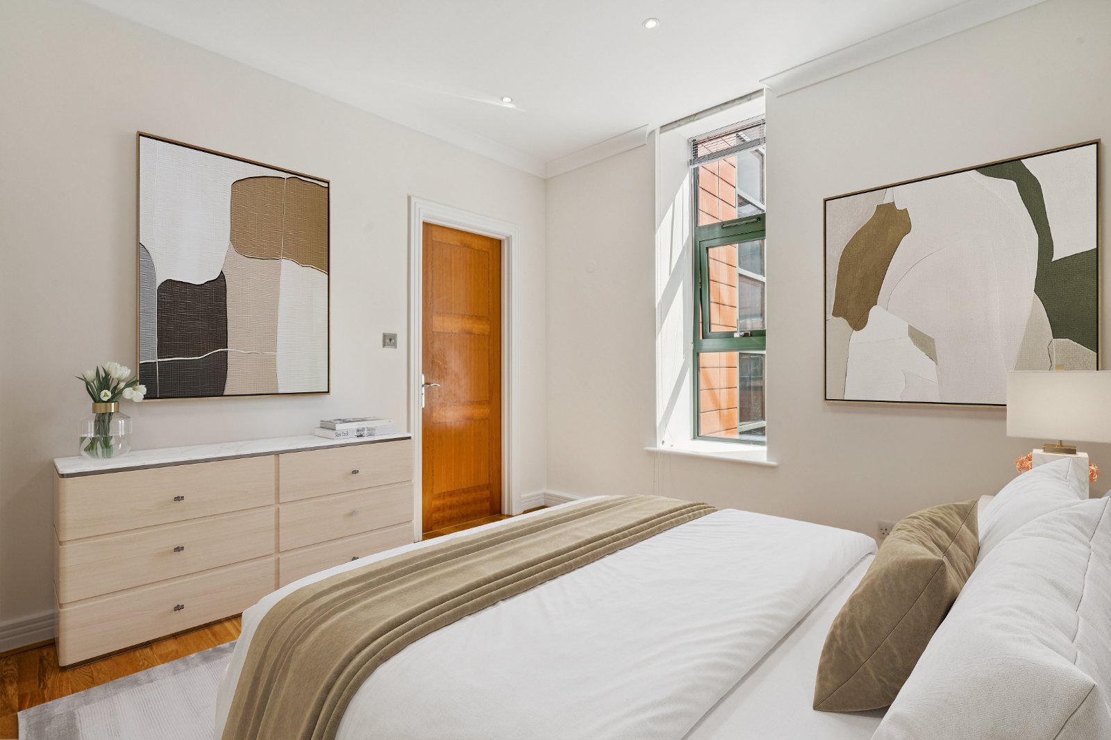 3 bedroom flat for sale 0