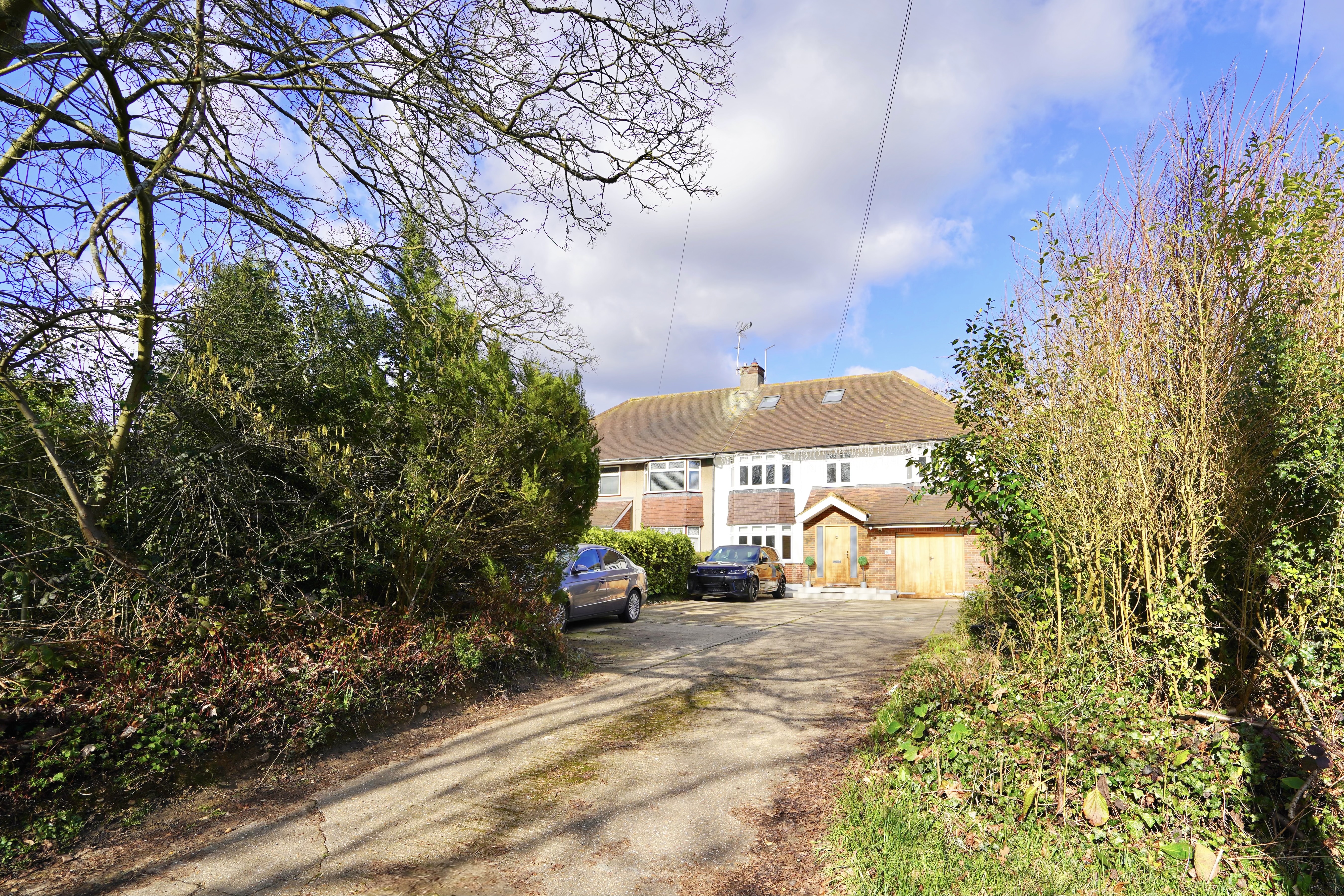 6 bedroom detached house for sale in Chichester