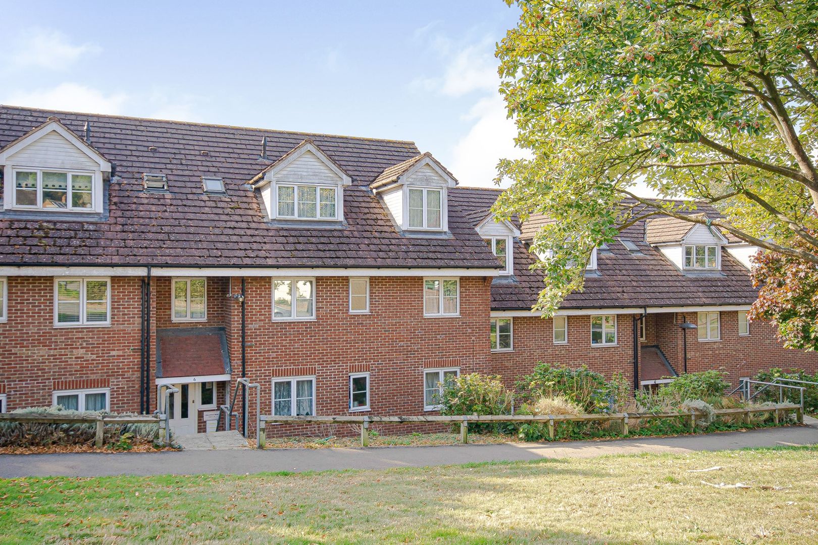 Free property report Flat 3, 6 Blackthorn Road, Reigate, RH2 7LX Chimnie