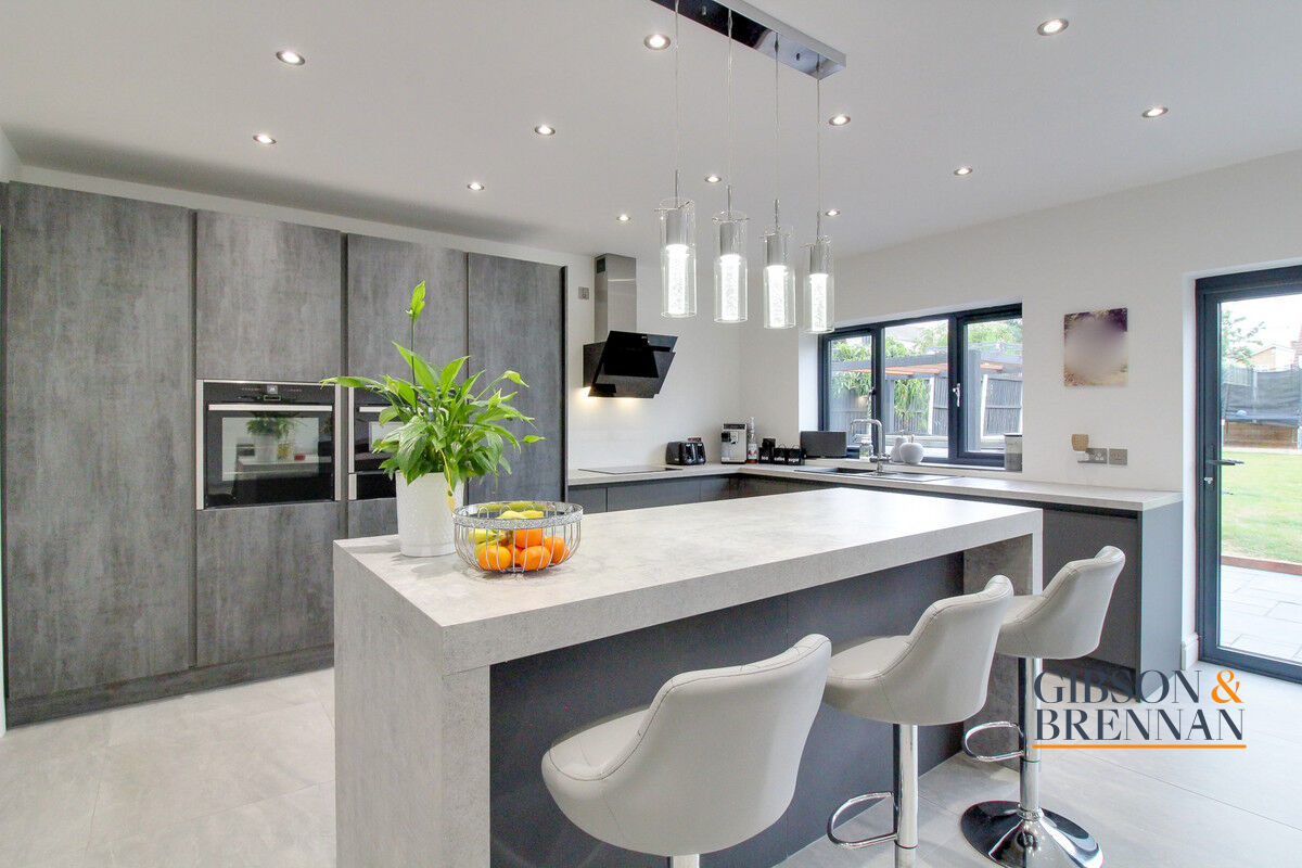 Photos of Clarence Road, Benfleet SS7 62409379 PrimeLocation