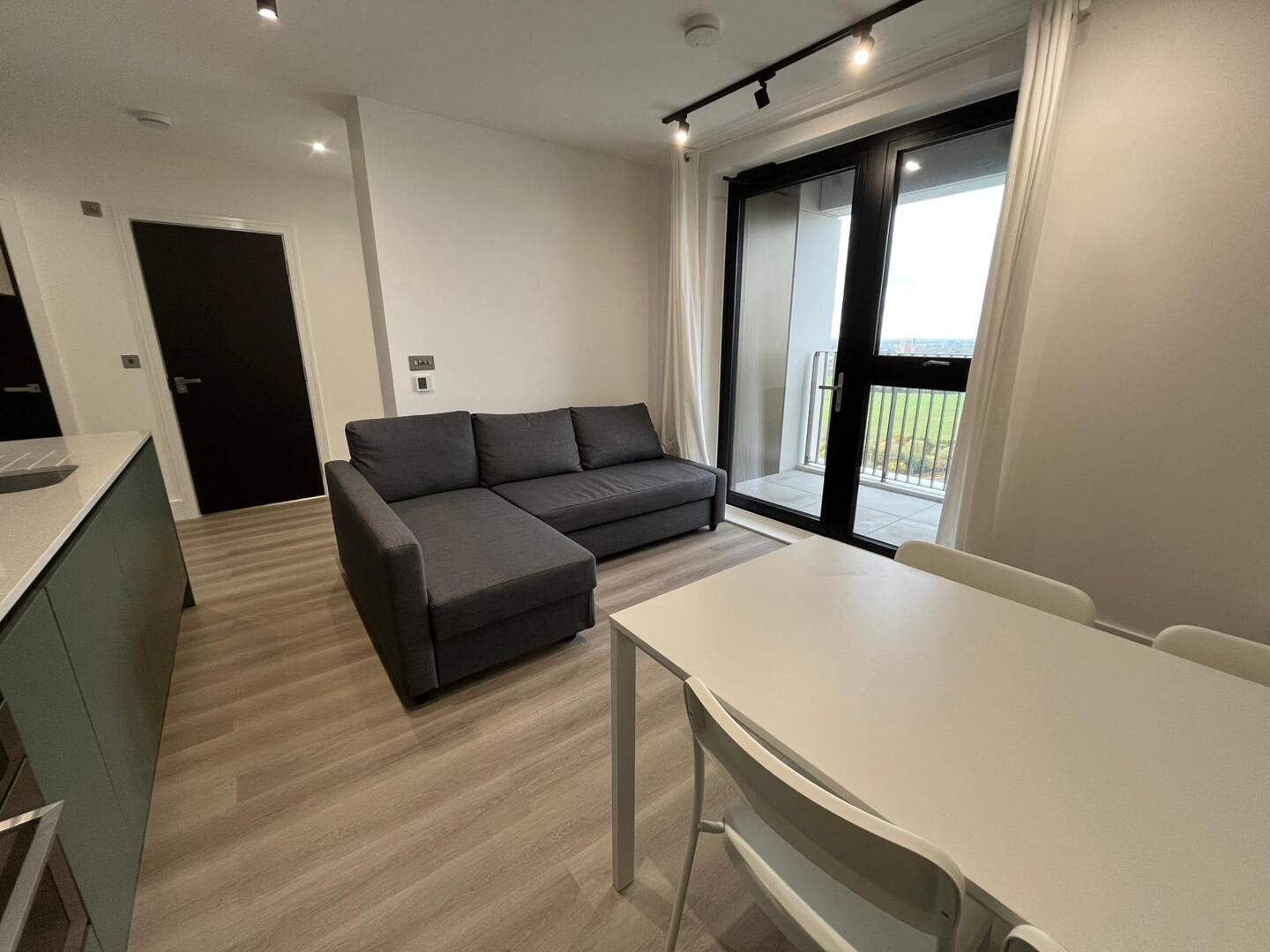15.02, Bridgeway Heights, Willesden photo 4