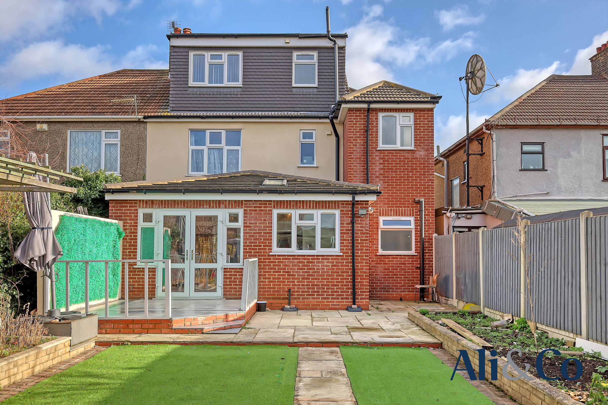 Photos of Nutberry Avenue, Grays RM16 66481680 PrimeLocation