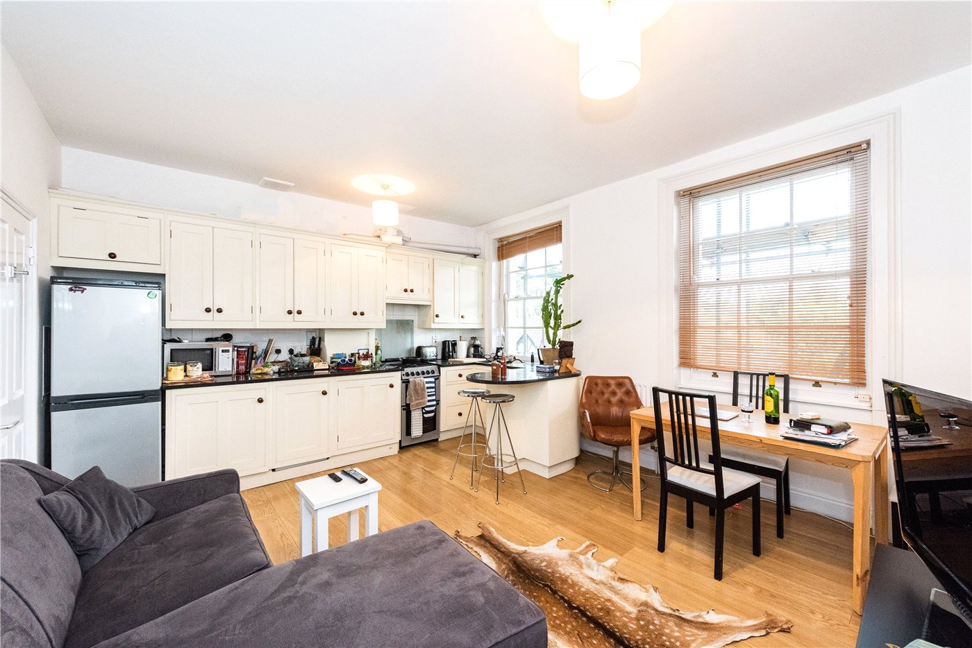 Flat G, 1, Cruikshank Street, London photo 2