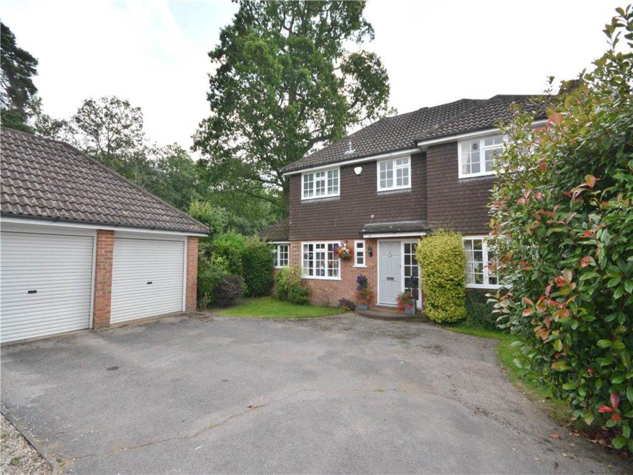 Lyndhurst Close, Bracknell floorplan