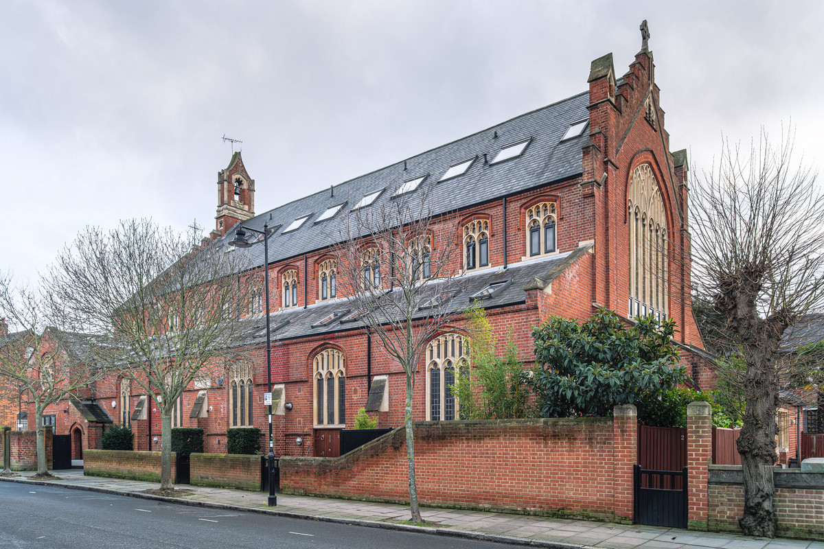 4 bedroom town house for sale 0