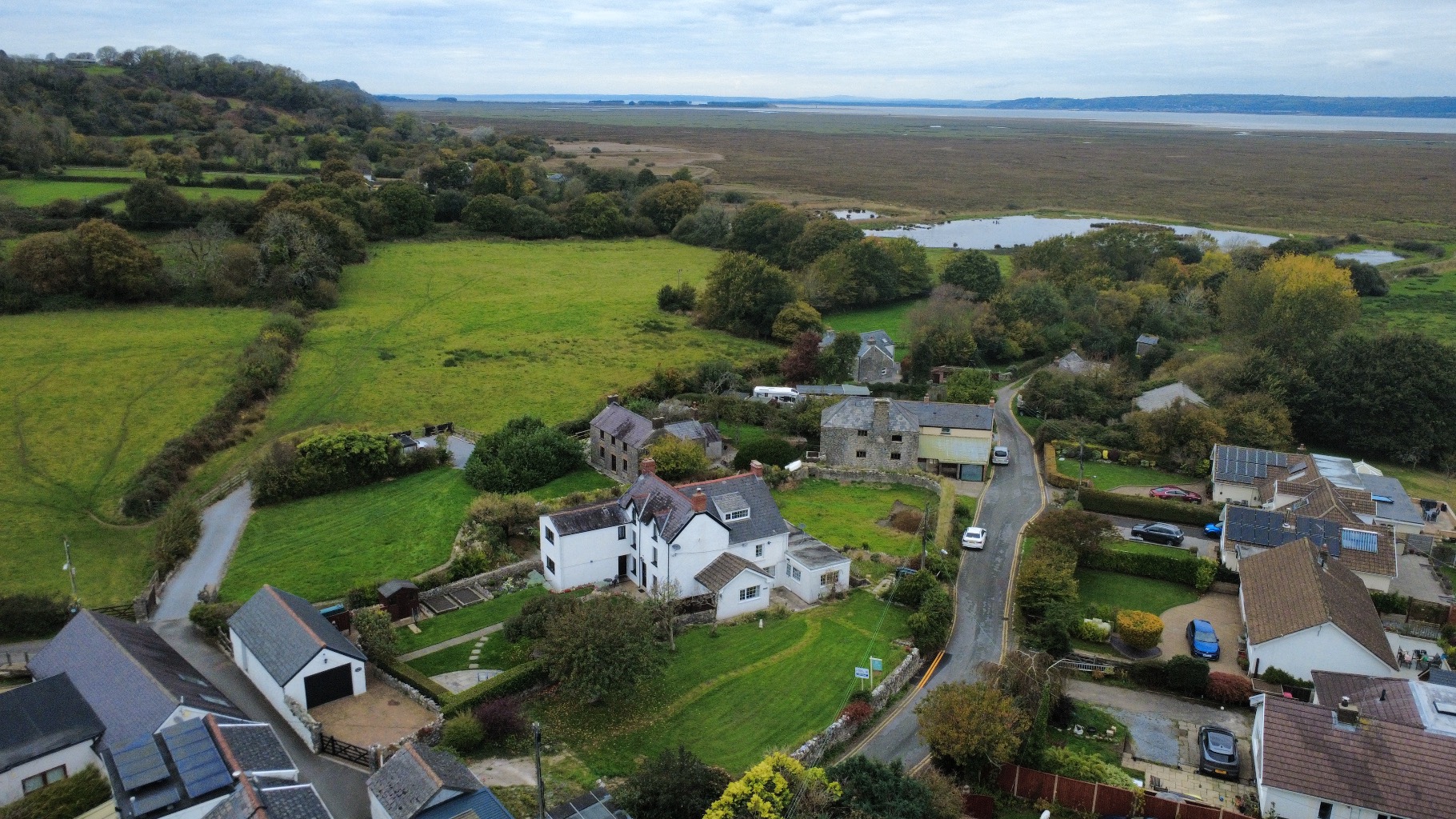 Big House, Mill Lane, Swansea photo 4