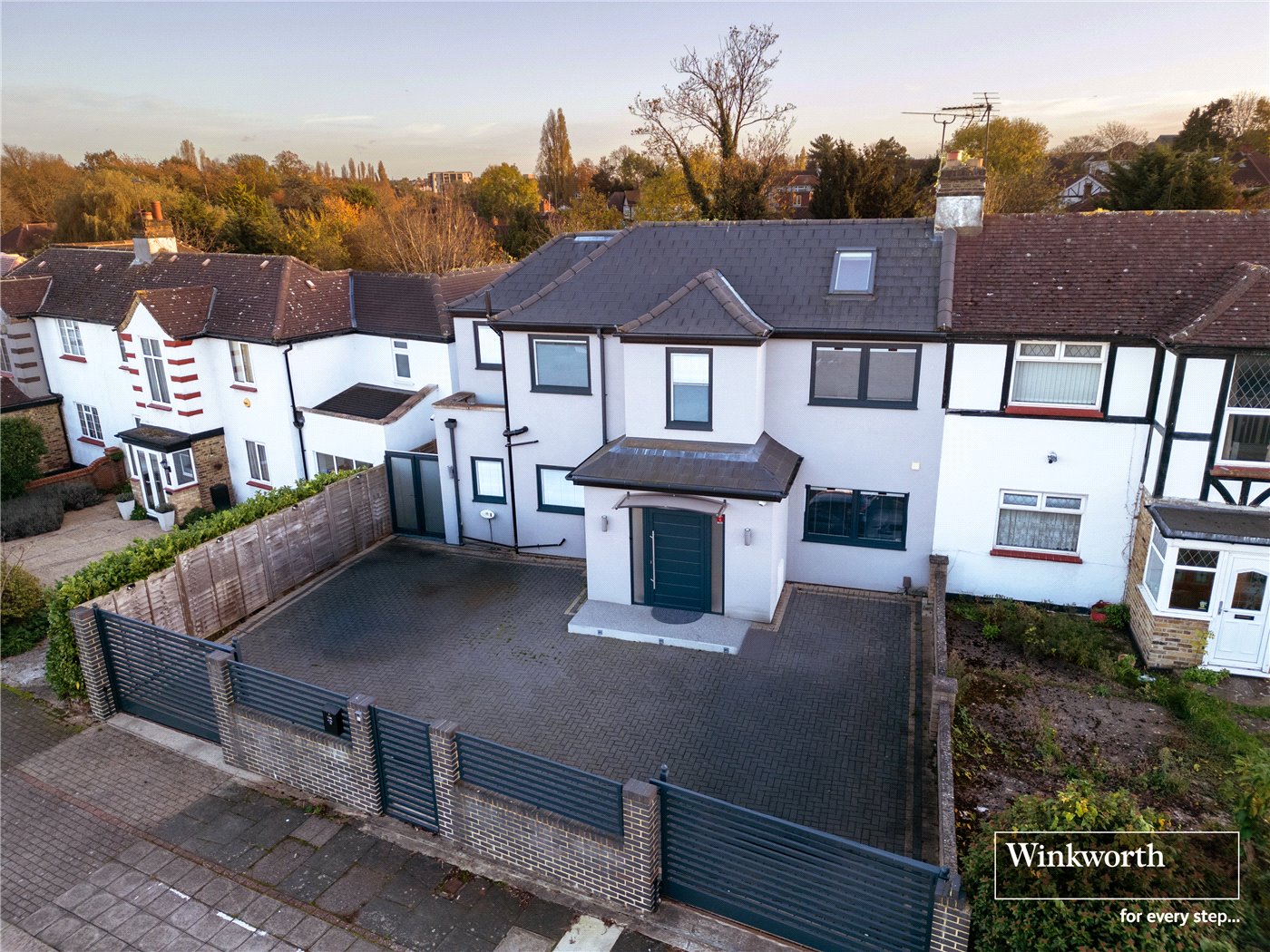 5 bedroom semi-detached house for sale 0