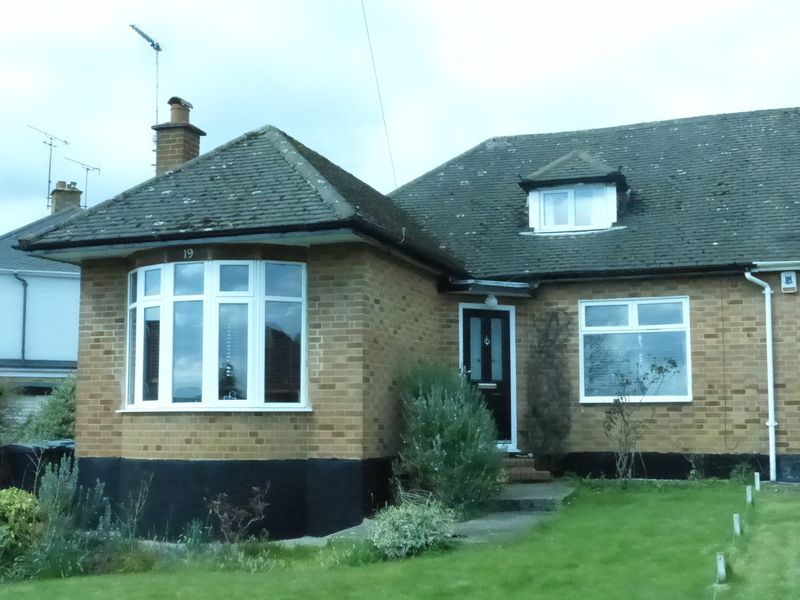 Free property report 19 Barnhill Gardens, Marlow, SL7 3HB Chimnie