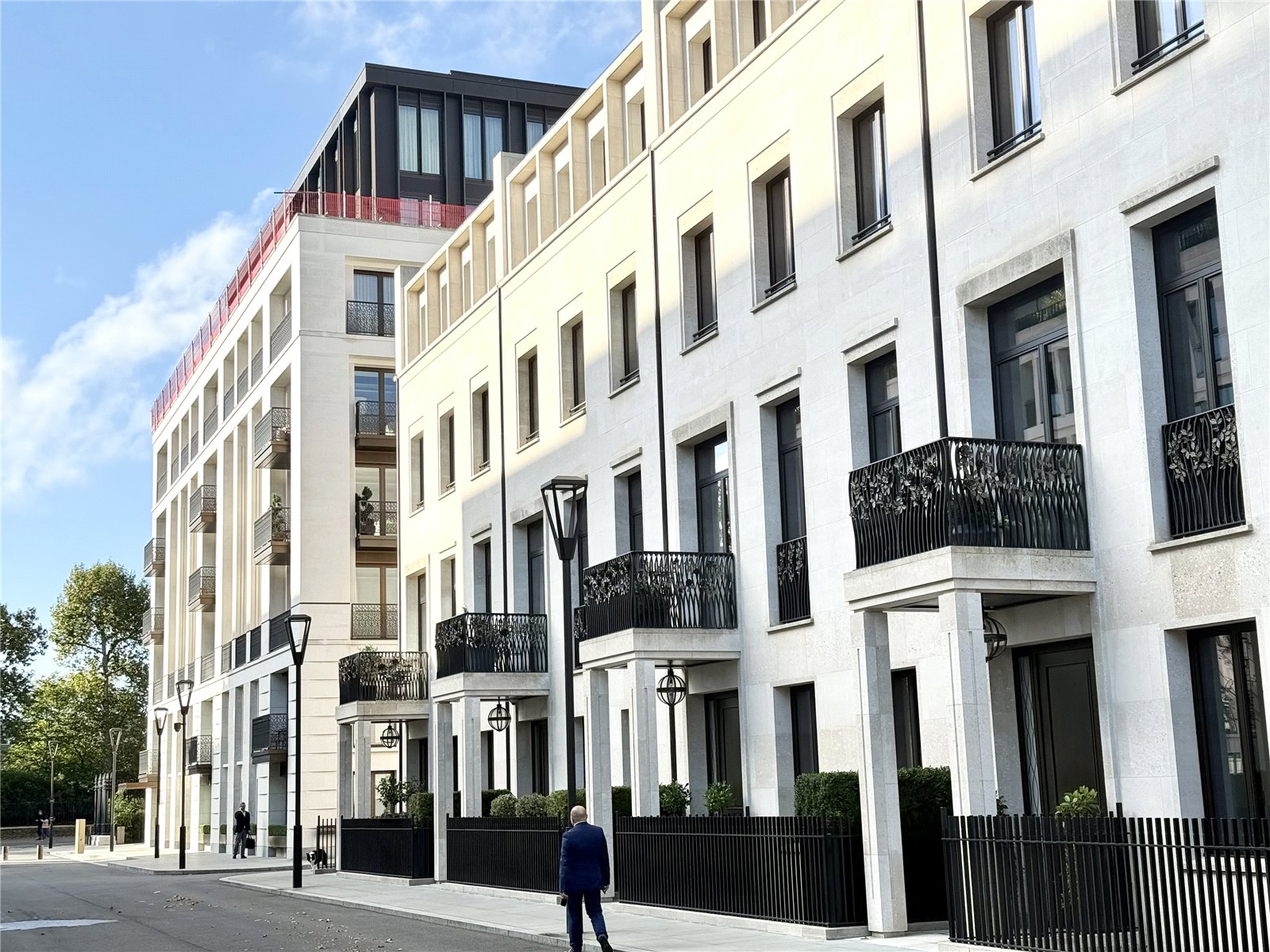 3 bedroom flat for sale