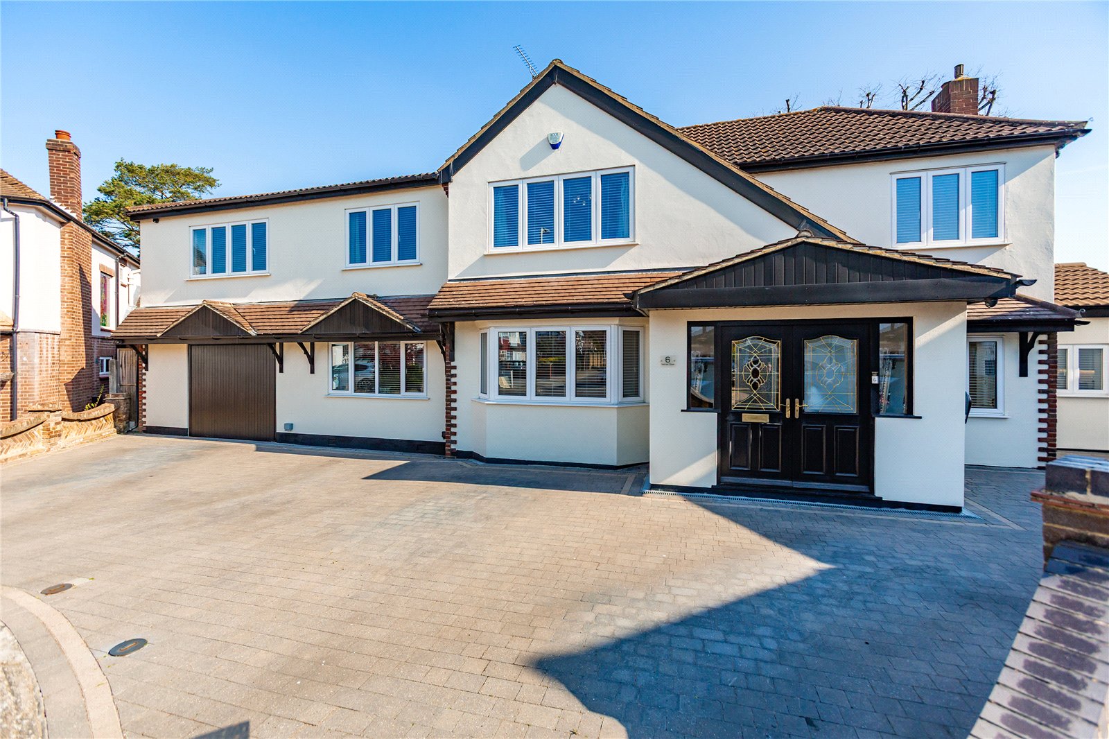 5 bedroom detached house for sale 0