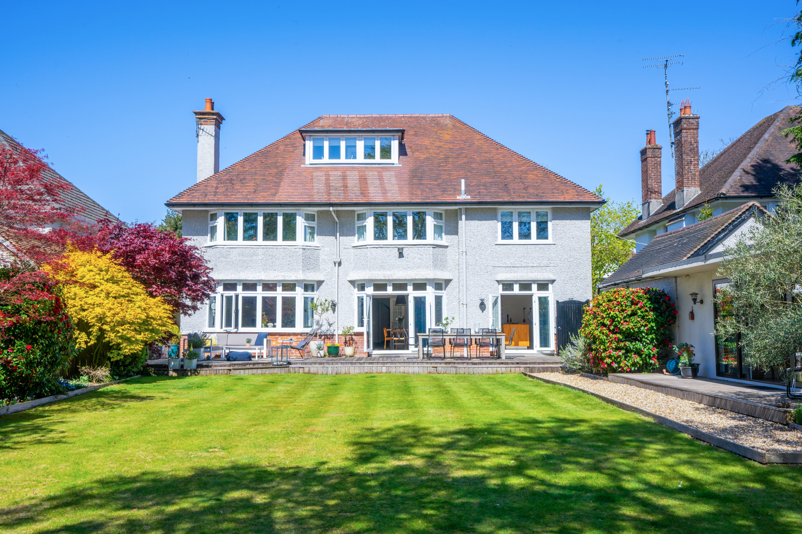 5 bedroom detached house for sale 0