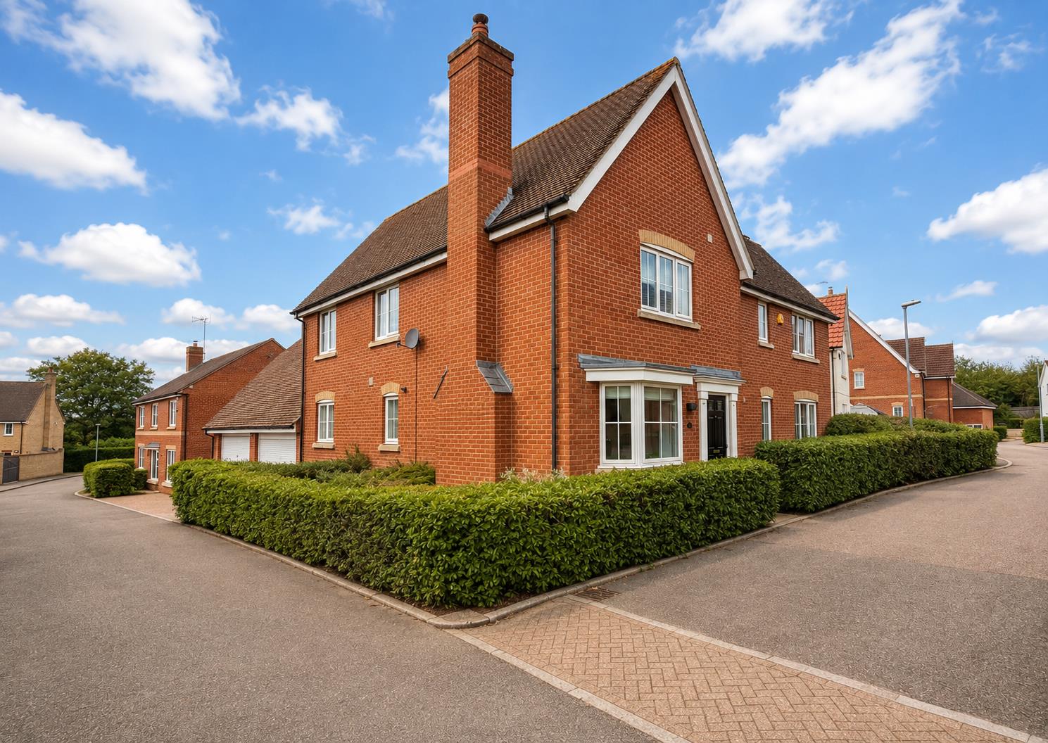 4 bed detached house for sale