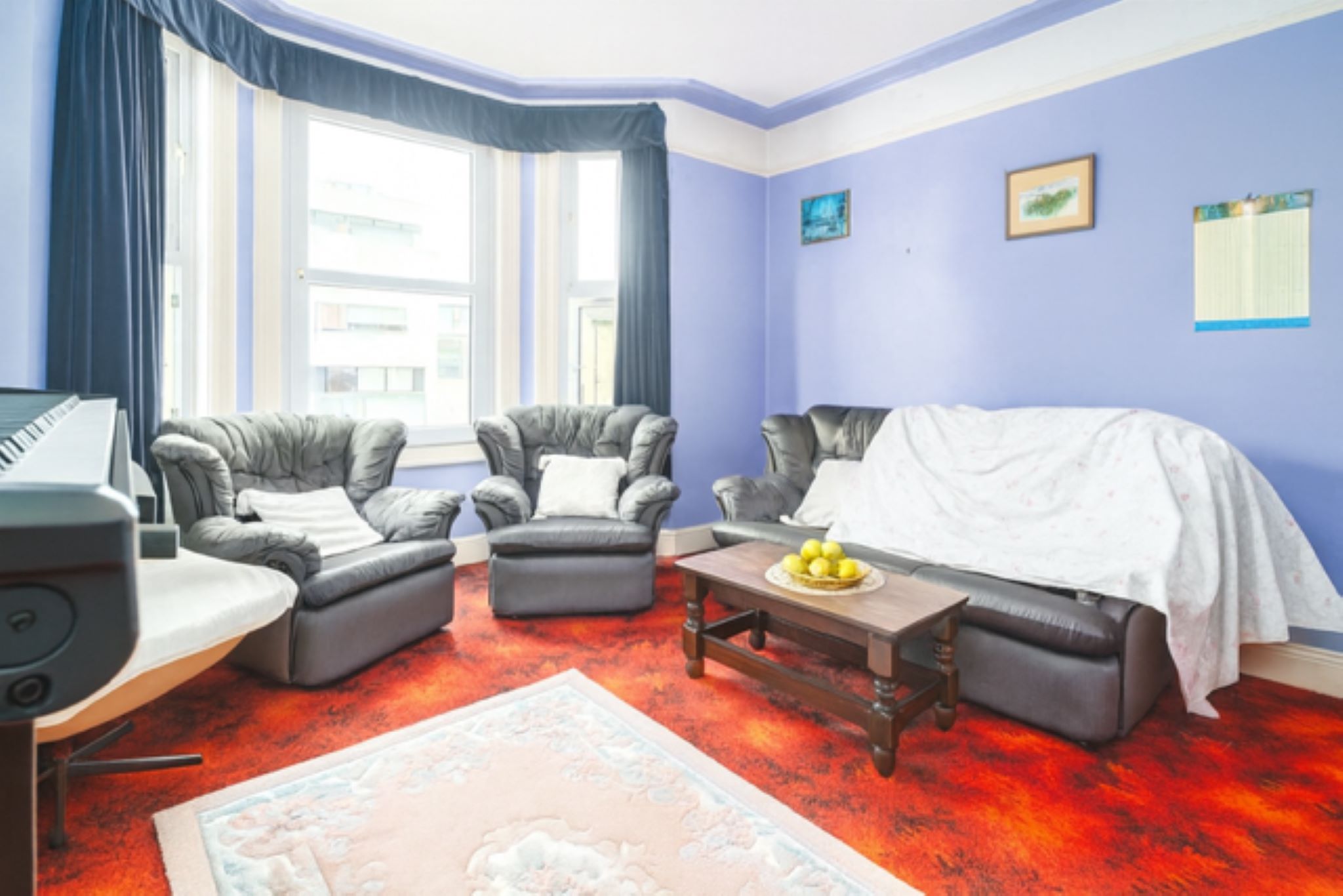 6 bedroom detached house for sale 0