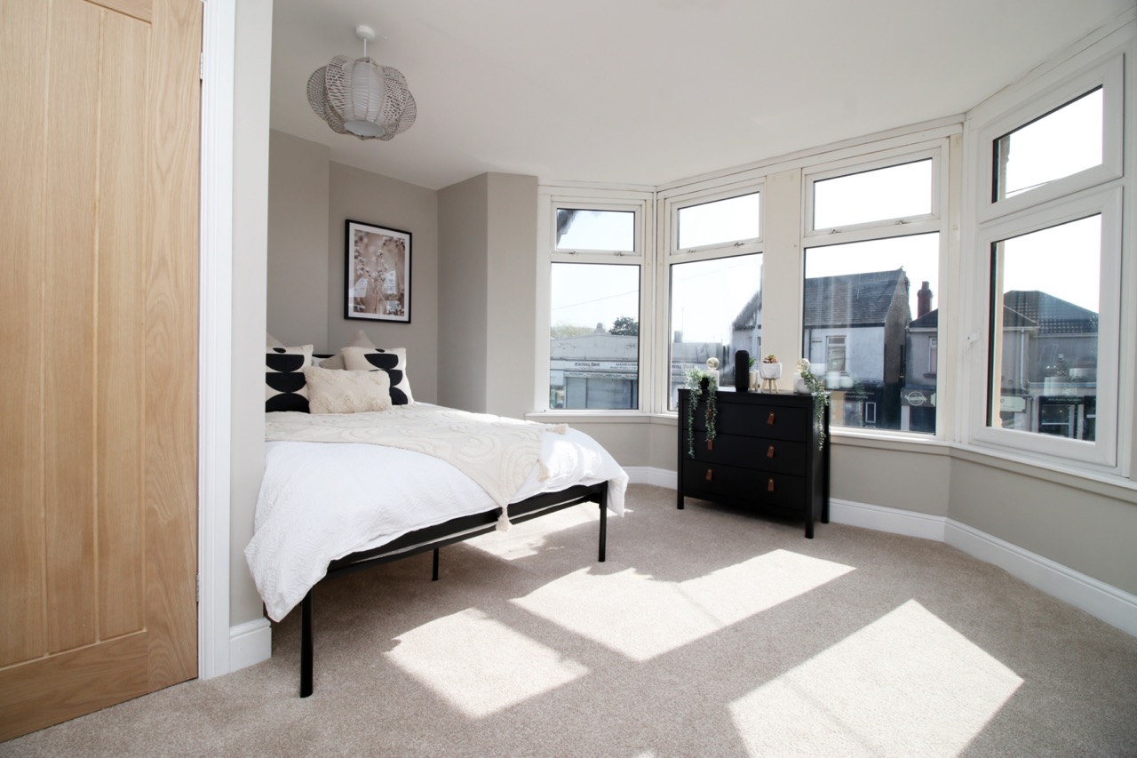 3-bed house on 45, Victoria Road, Port Talbot, £600/mo