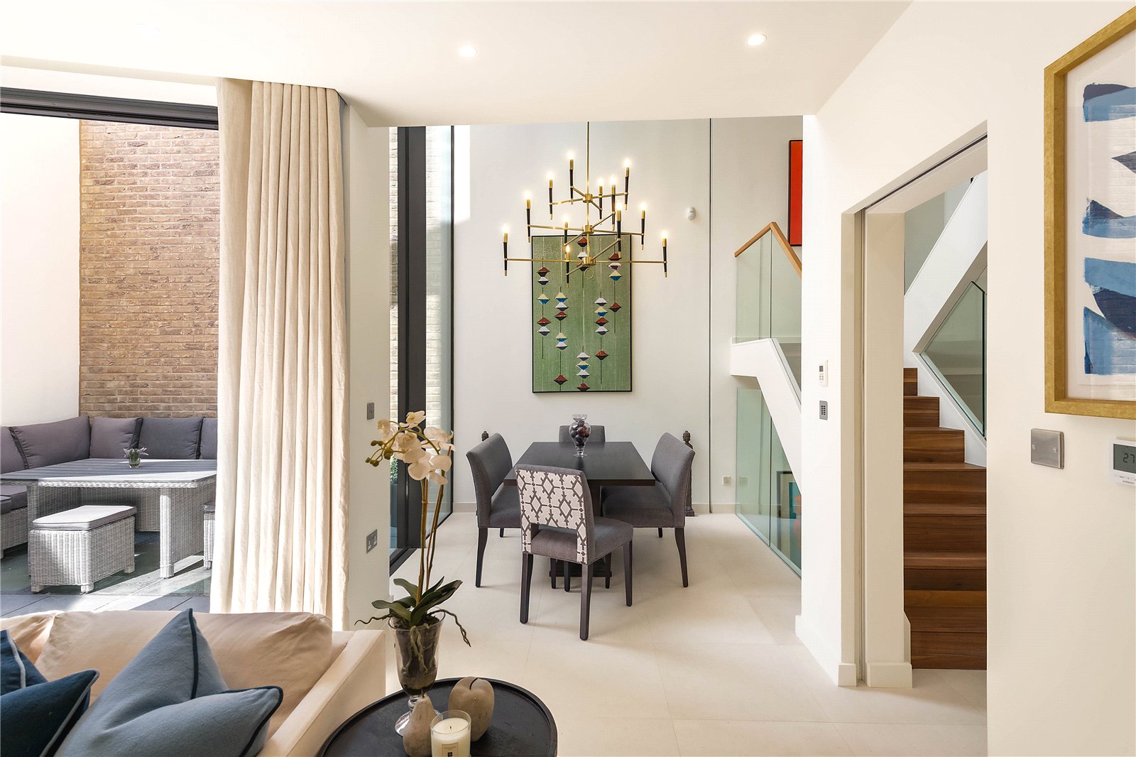 5 bedroom mews house for sale 0