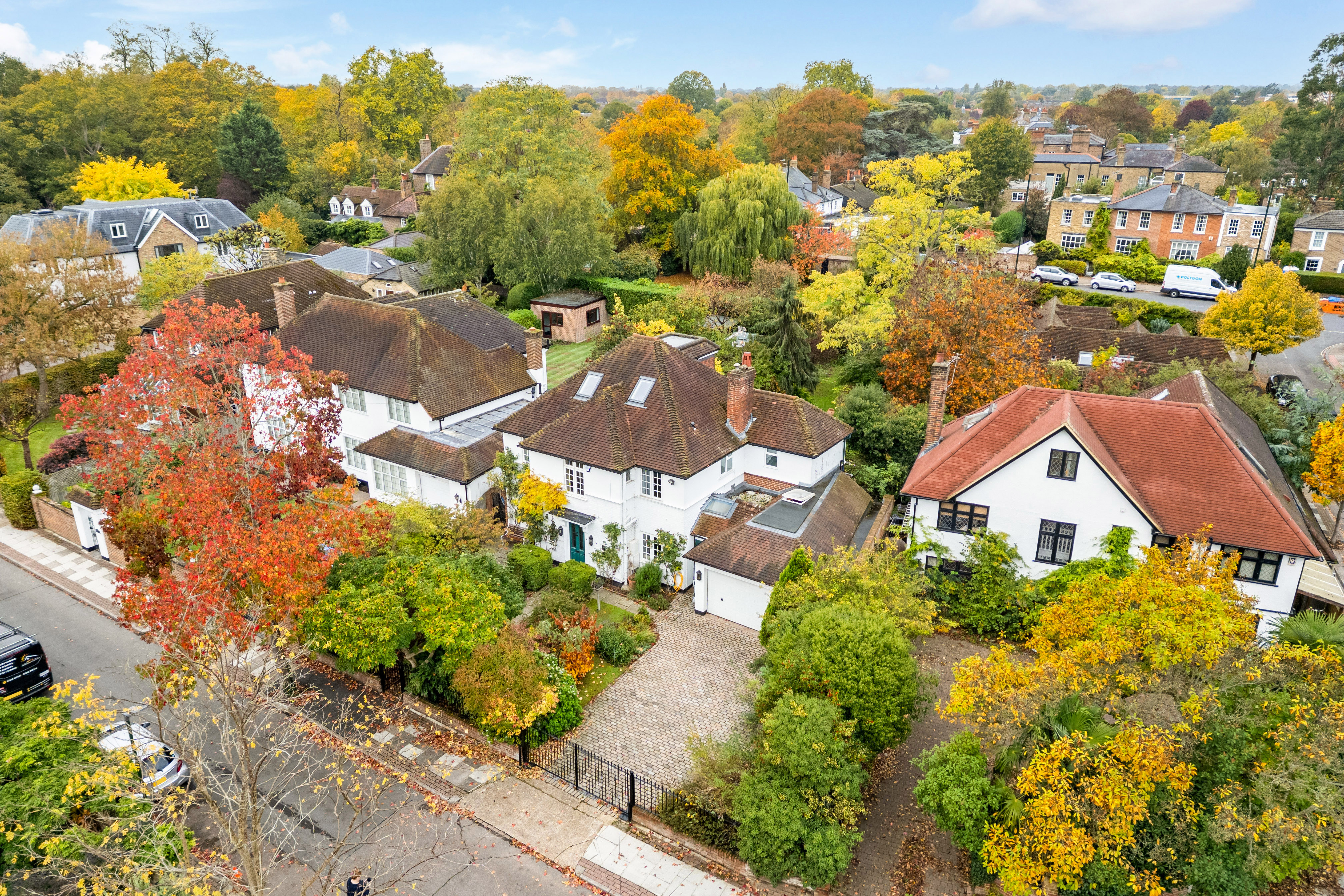 5 bedroom detached house for sale 0