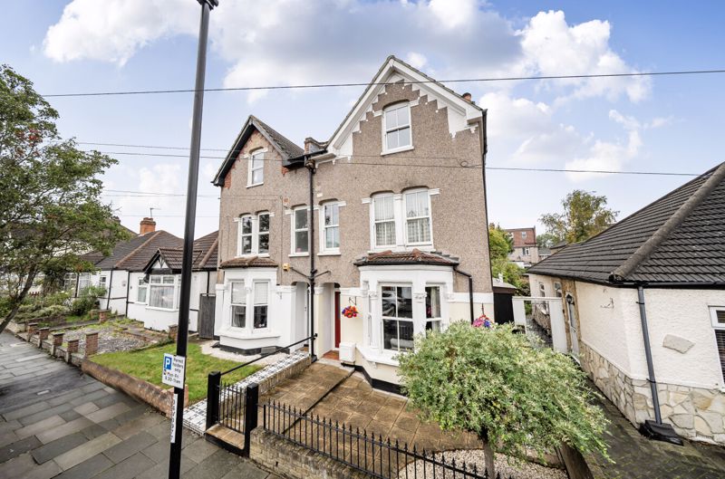 5-bed house on 28, Merchland Road, New Eltham, £650,000