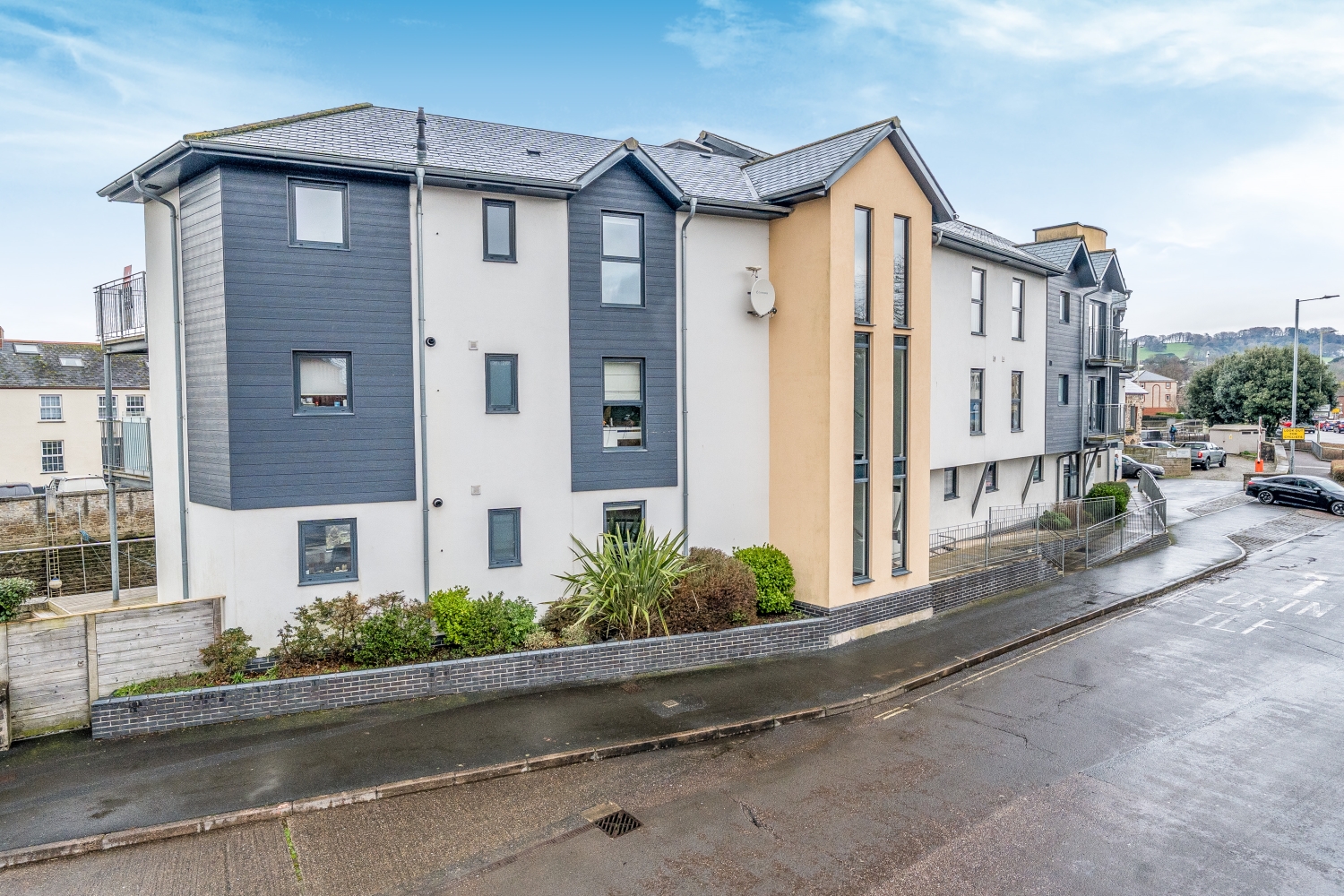 2-bed flat on 1, Brunswick Wharf North Walk, Barnstaple, £245,000