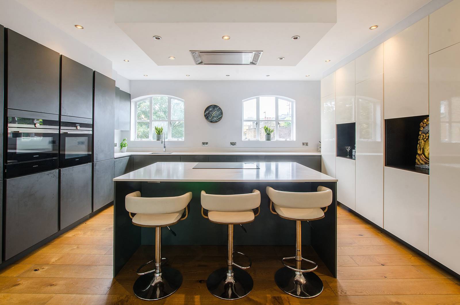2 bedroom flat for sale 0