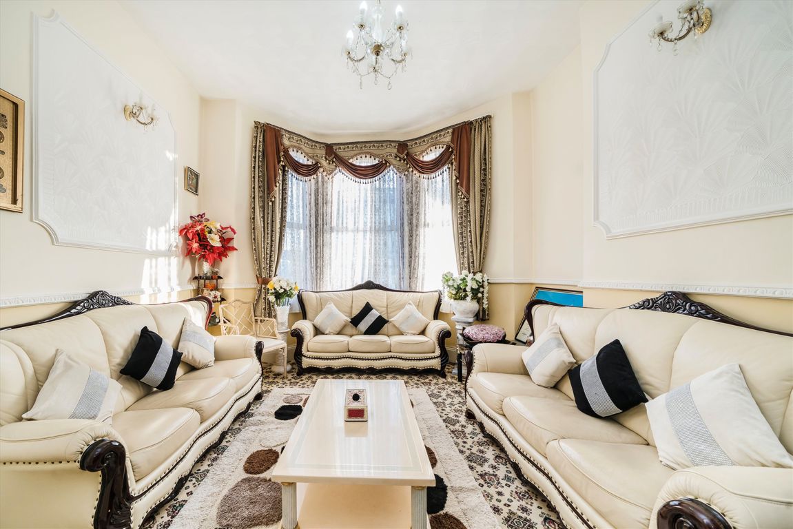 9 bedroom property for sale 0