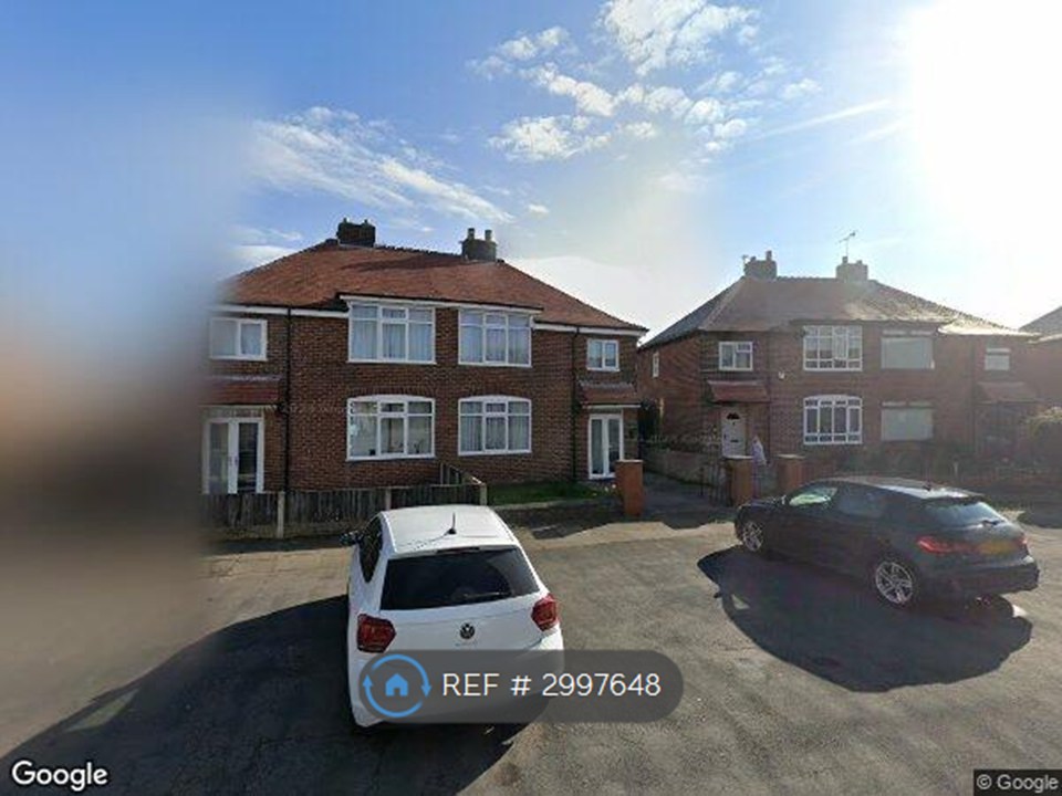 Grantham Close, Southport photo 2