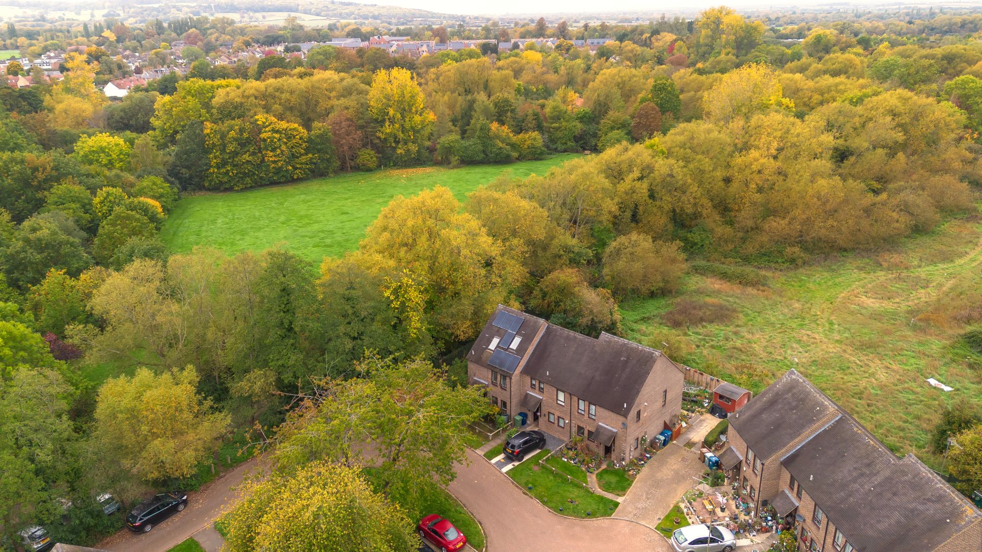 4-bed semi-detached on 1 Goose Green Close, Oxford, £500,000
