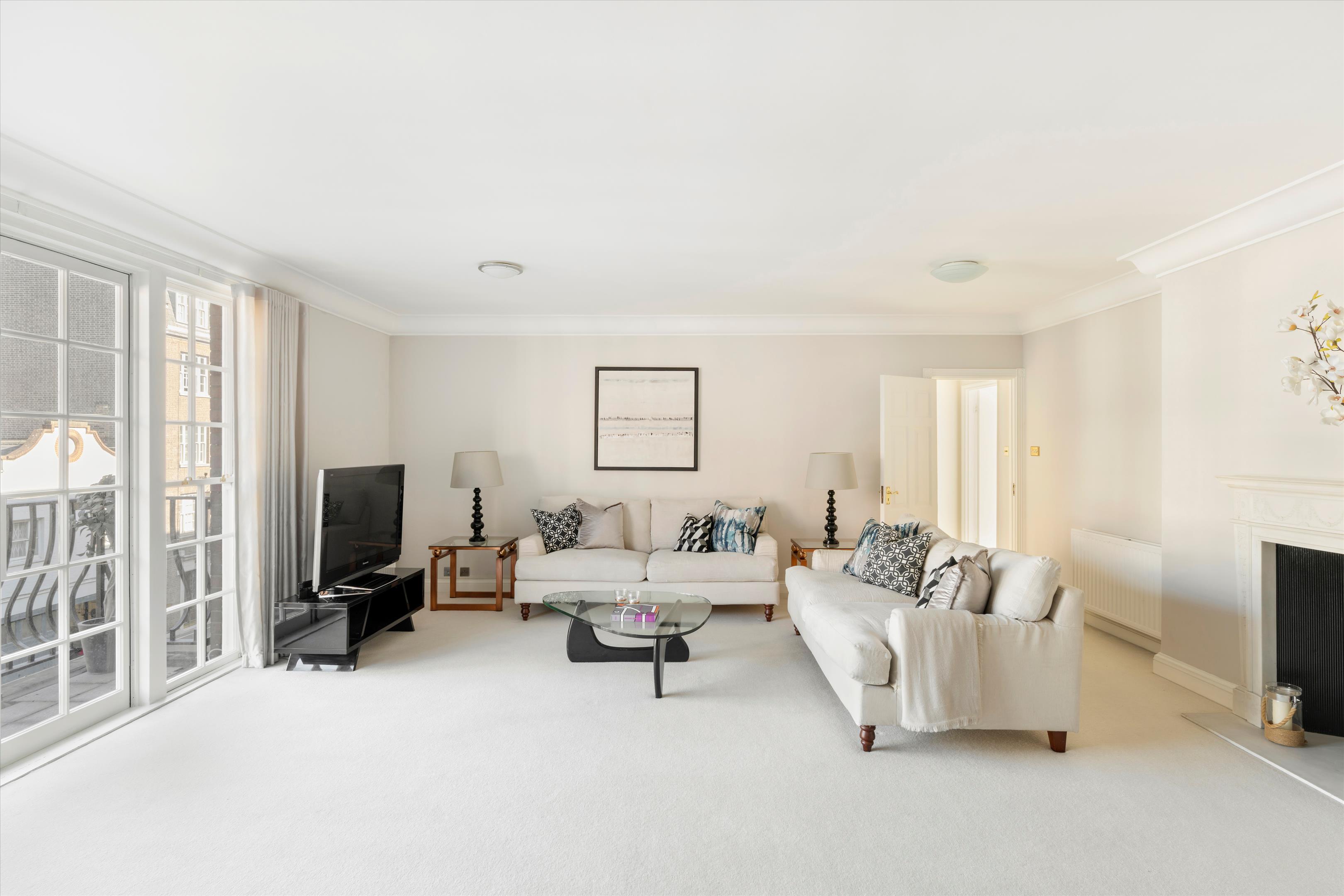12-14, Reeves Mews, London photo 4