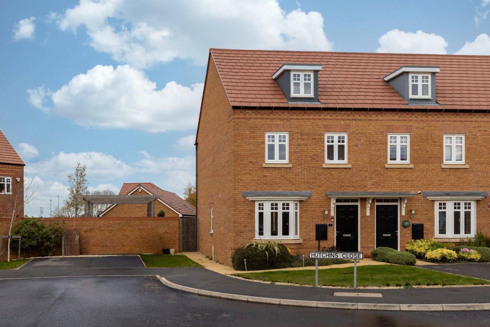 3-bed terraced on 1, Hutchins Close, Overstone, £315,000