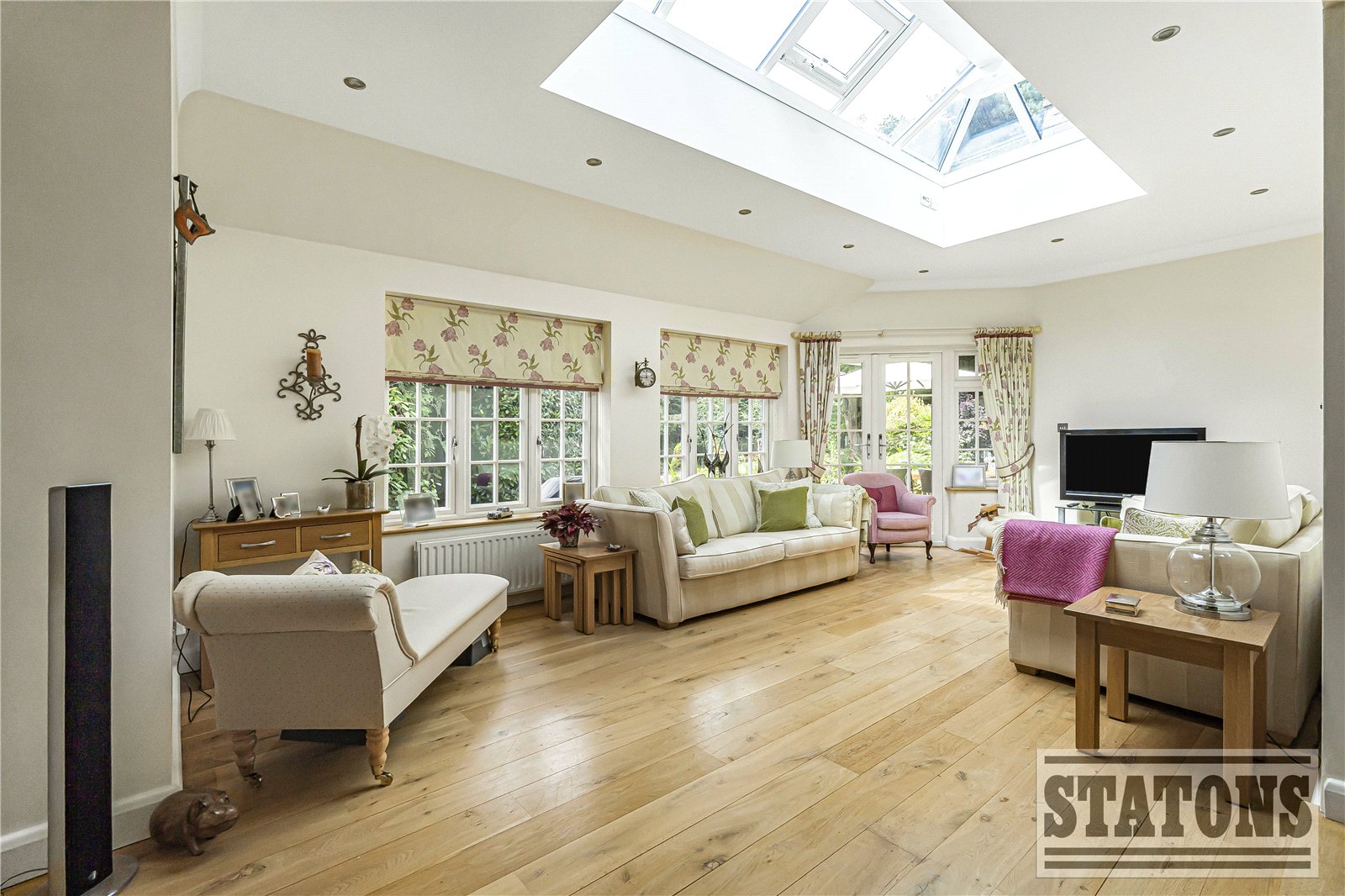 4 bedroom detached house for sale 0