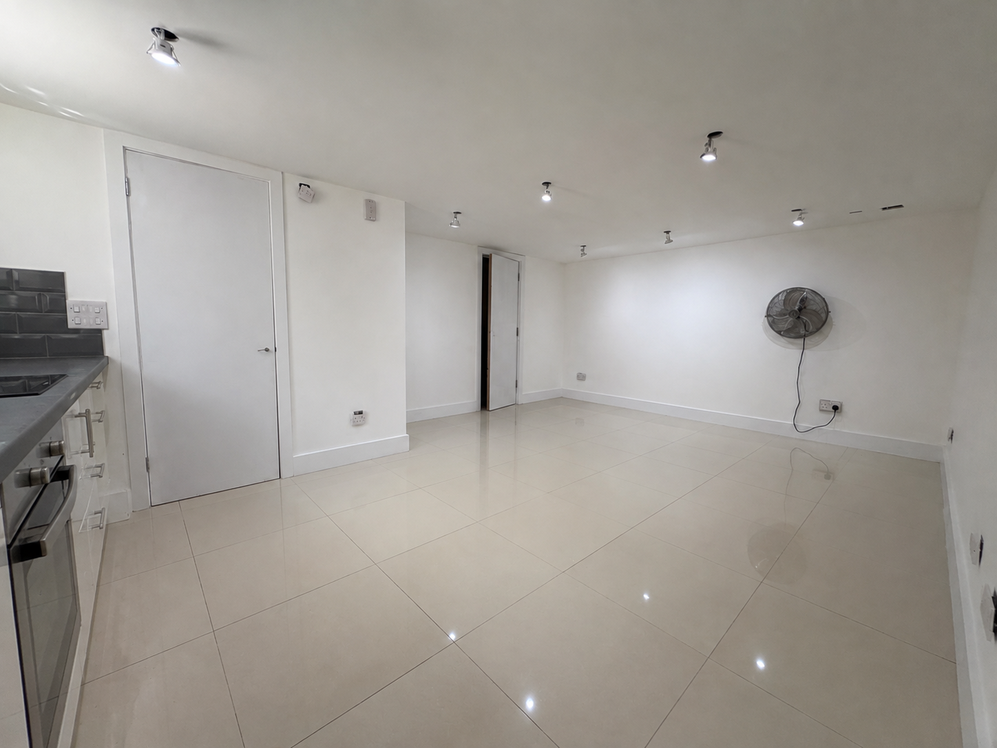 Studio 2a, Bridge Road, Southampton photo 4