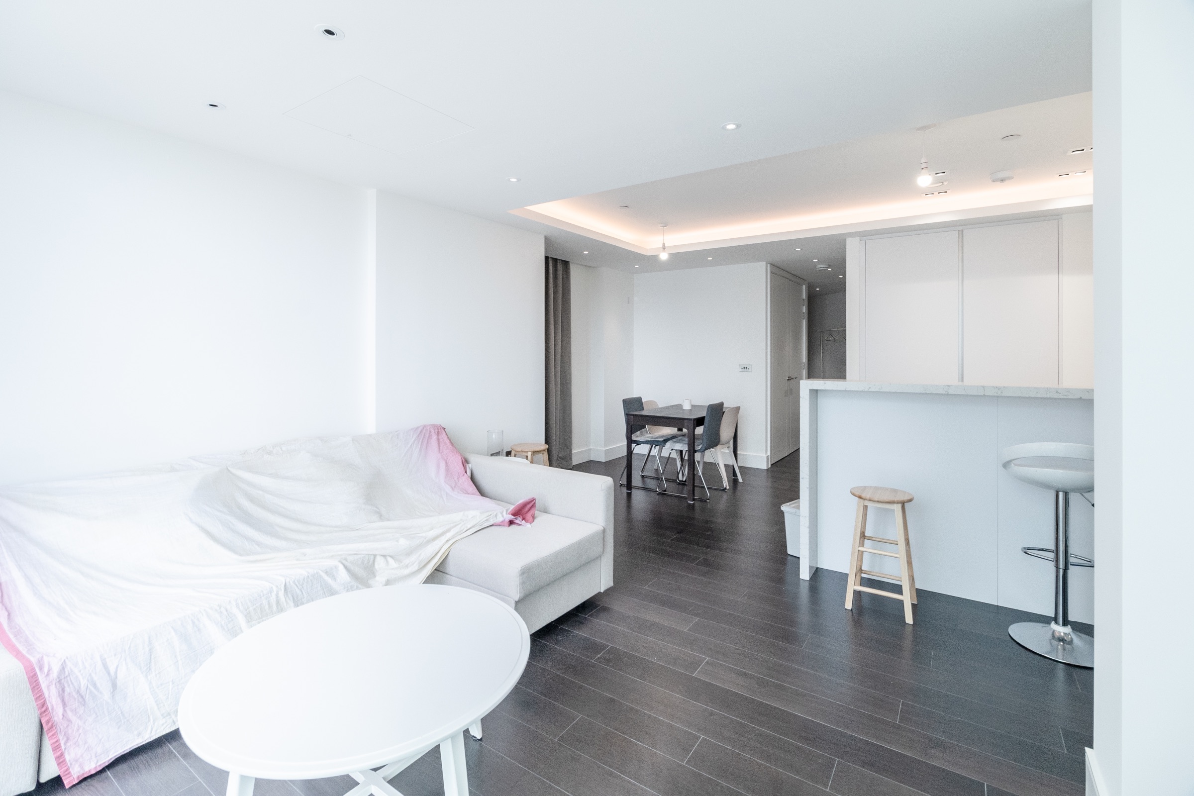 Flat 15 Carrara Tower,, london photo 2