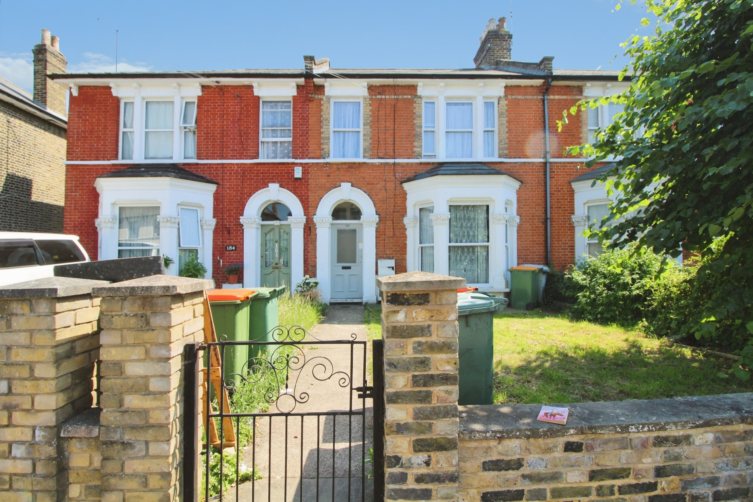 182A, London photo 4