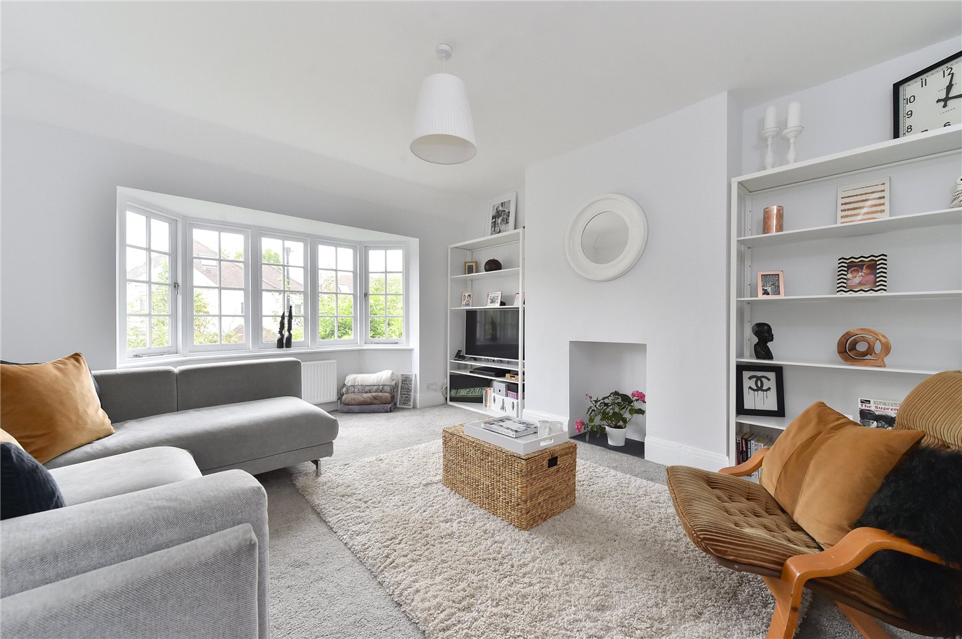 10, Eastbourne Road, London photo 2