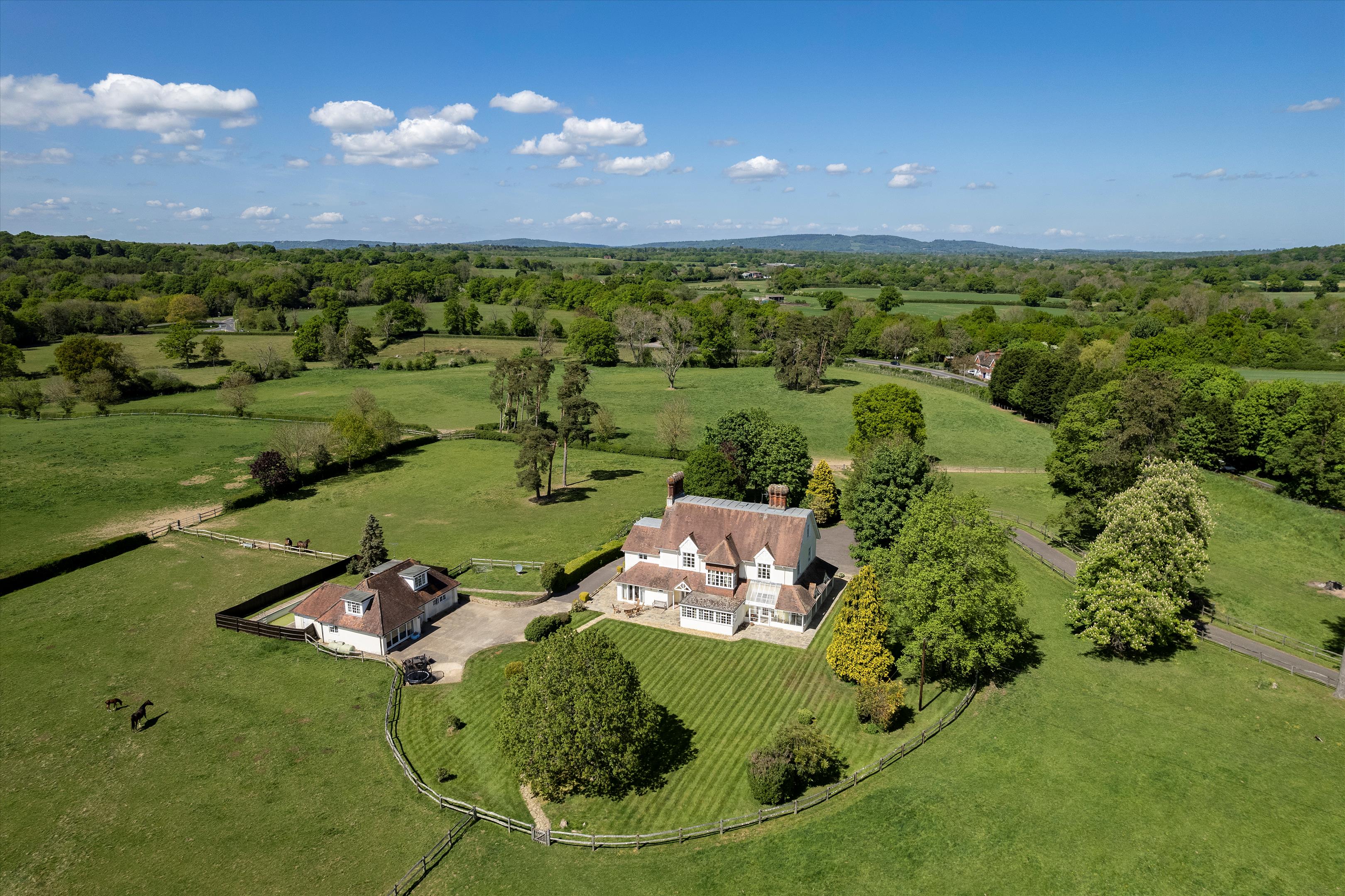 7 bedroom detached house for sale 0