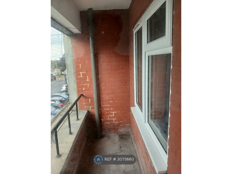 Eldred Drive, Orpington photo 2