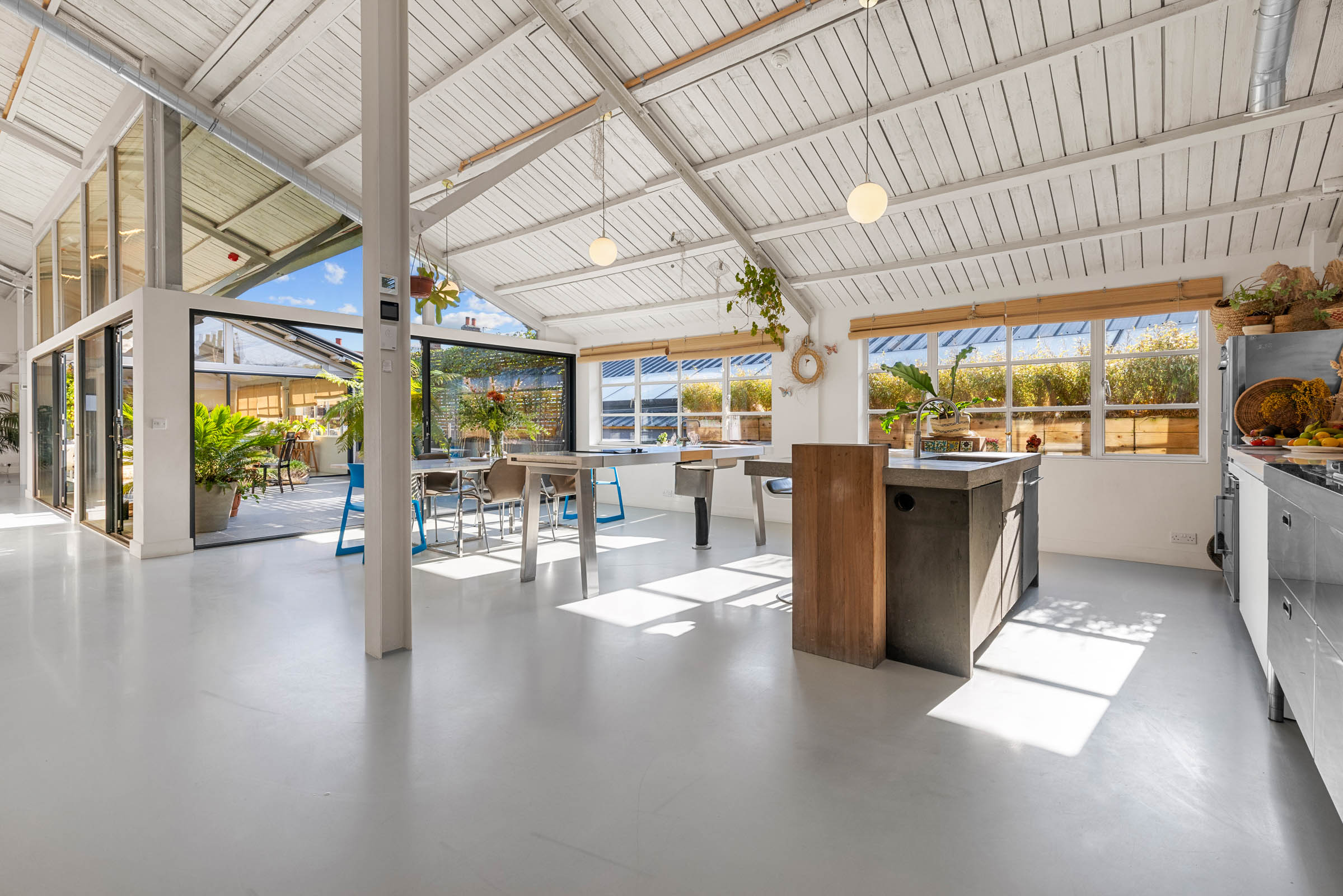 7 bedroom property for sale 0