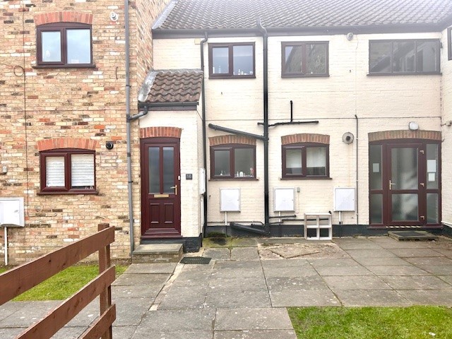 16, Ermine Court, HUNTINGDON photo 3