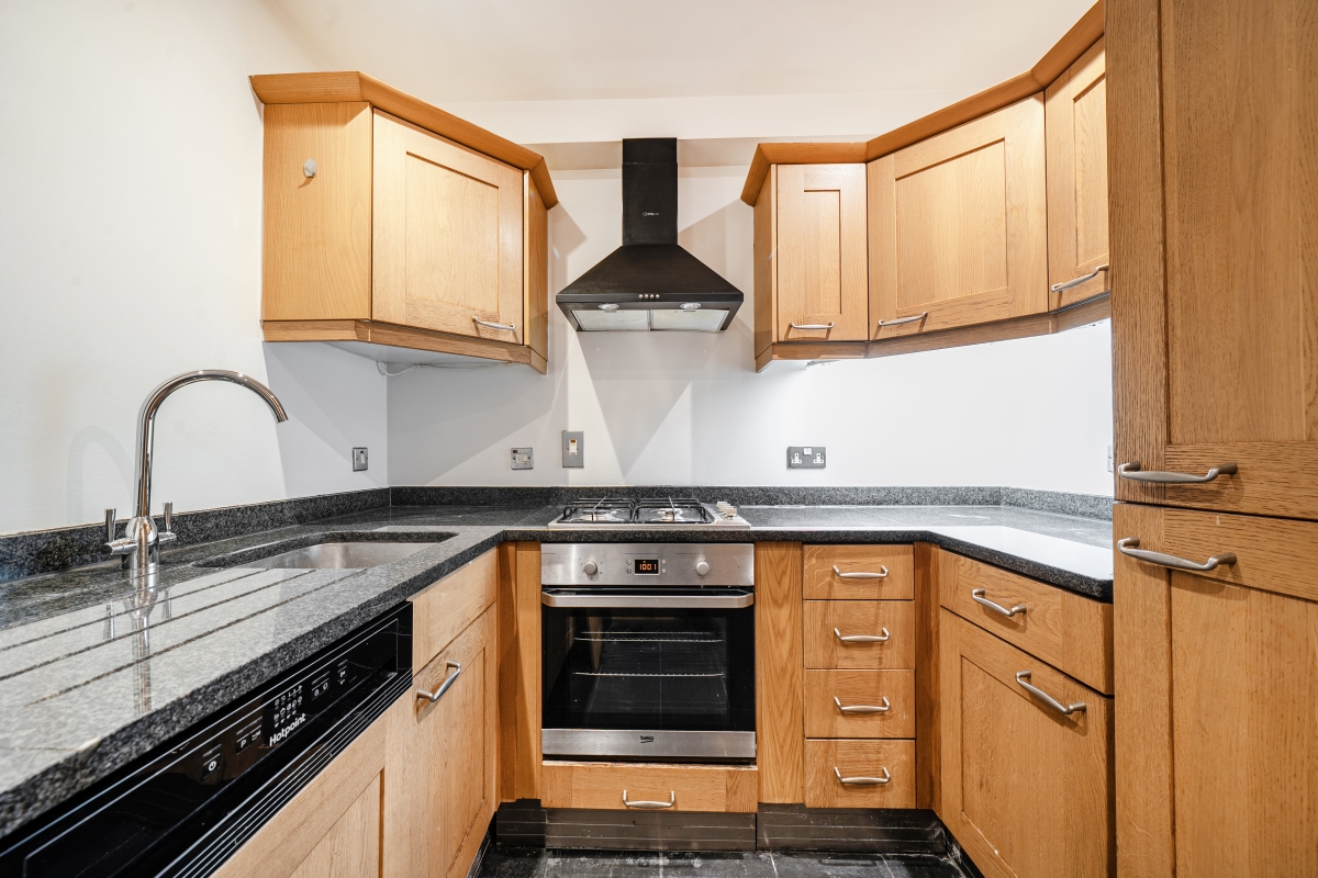 12, Kingsley Mews, London photo 2