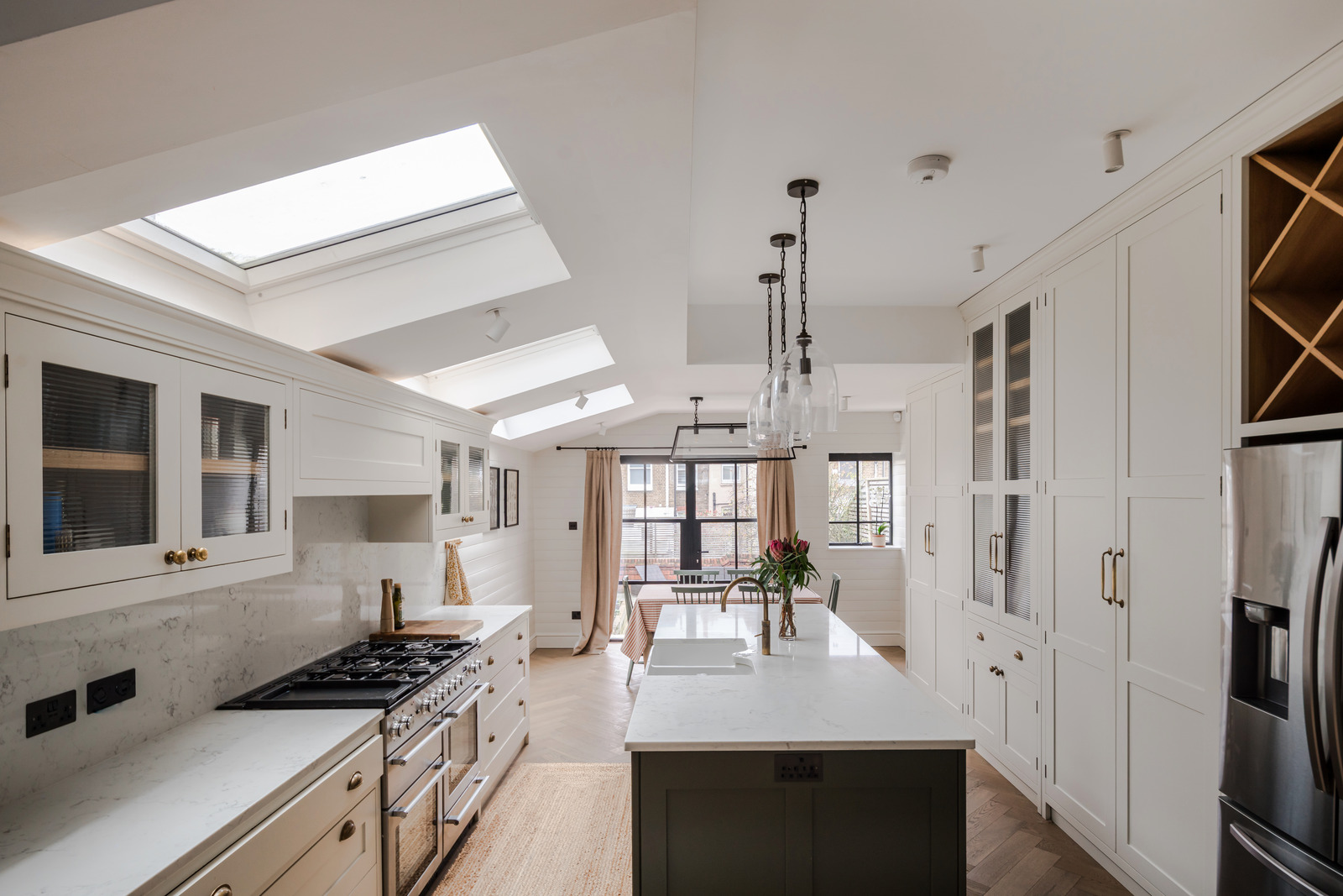 4 bedroom detached house for sale in Banstead