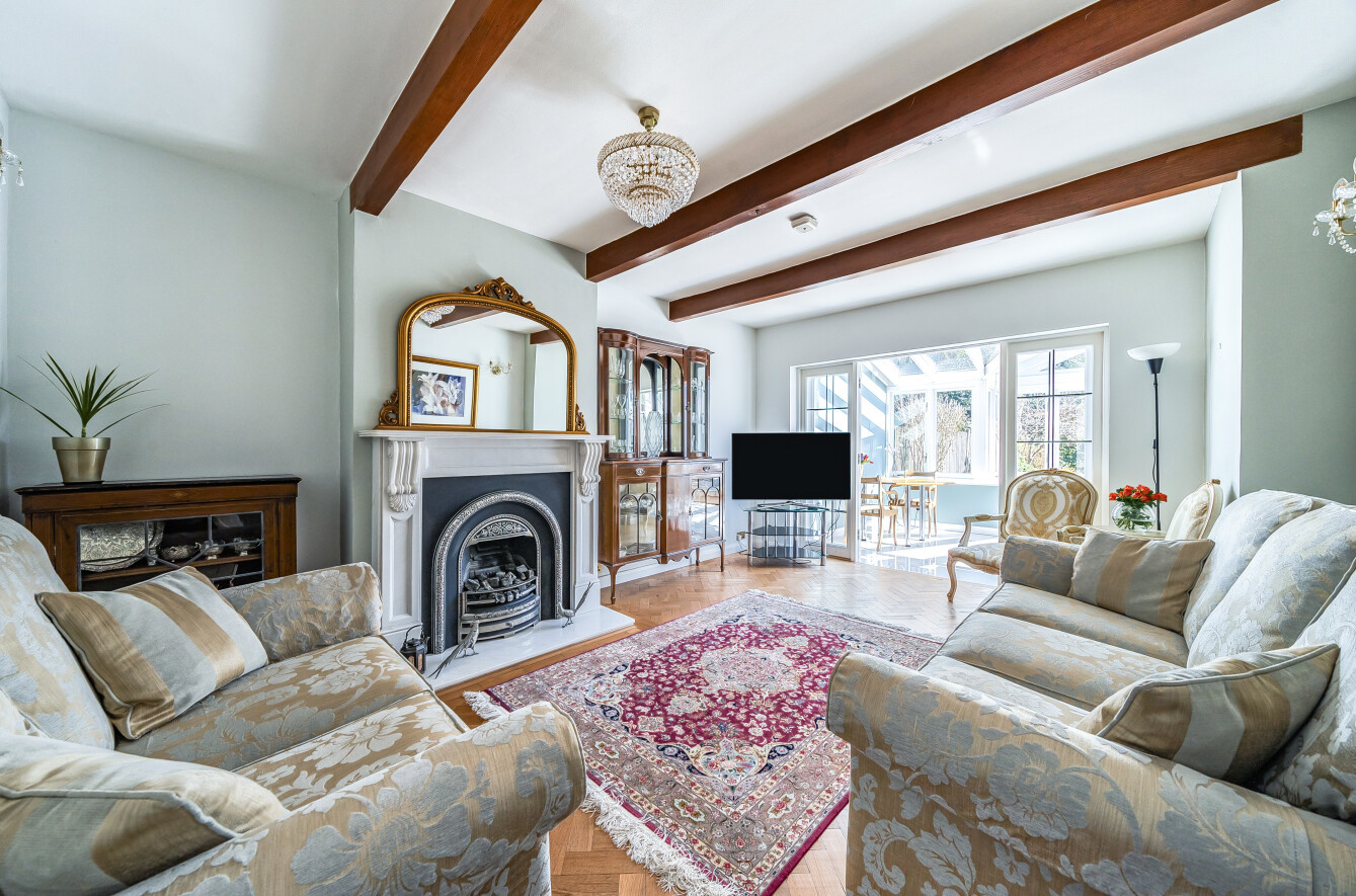 4 bedroom semi-detached house for sale 0