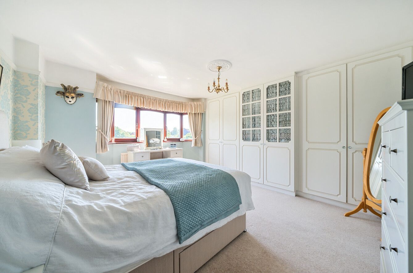 6, Brookfields, Sawbridgeworth photo 3