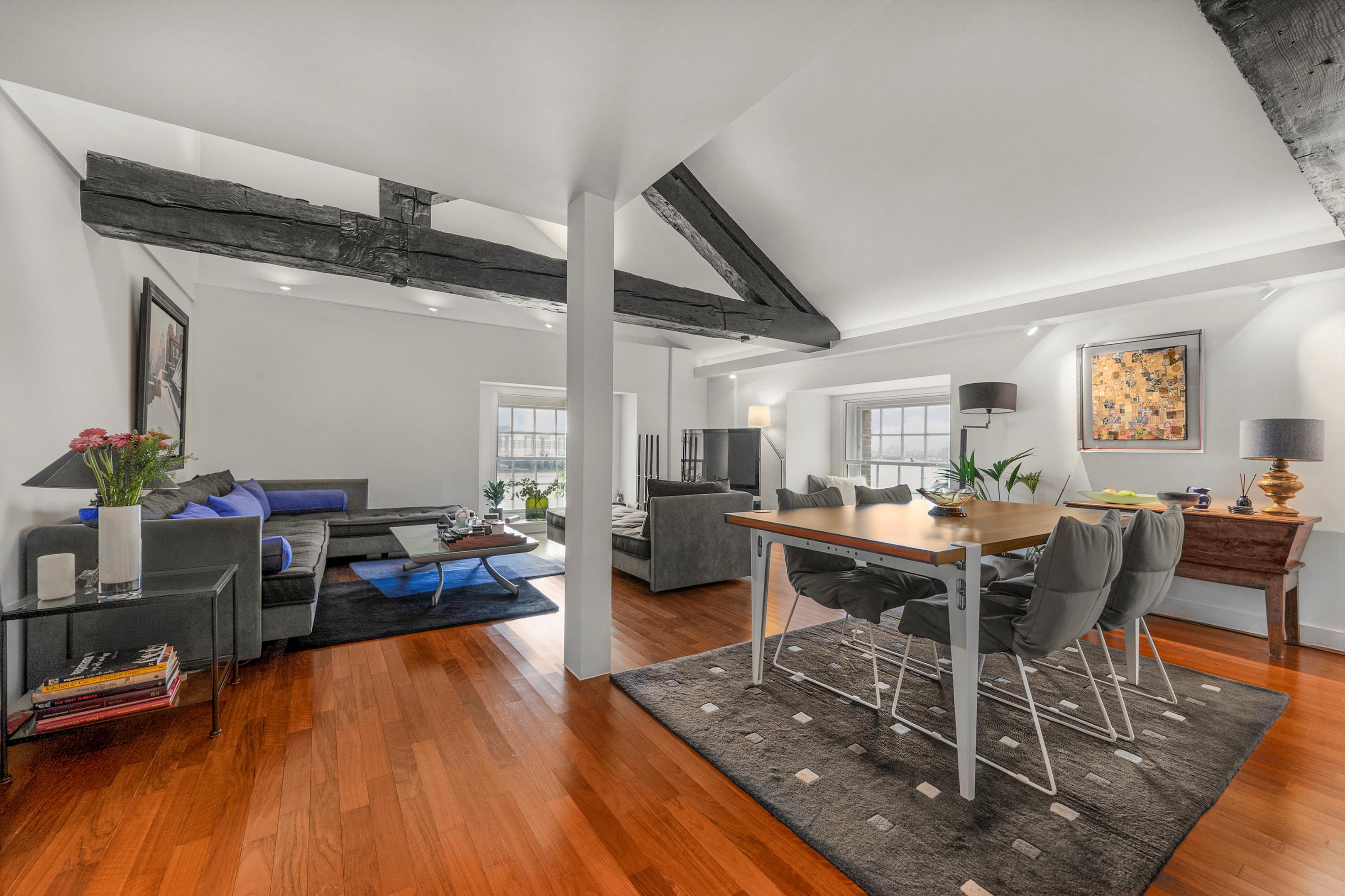 3 bedroom flat for sale 0