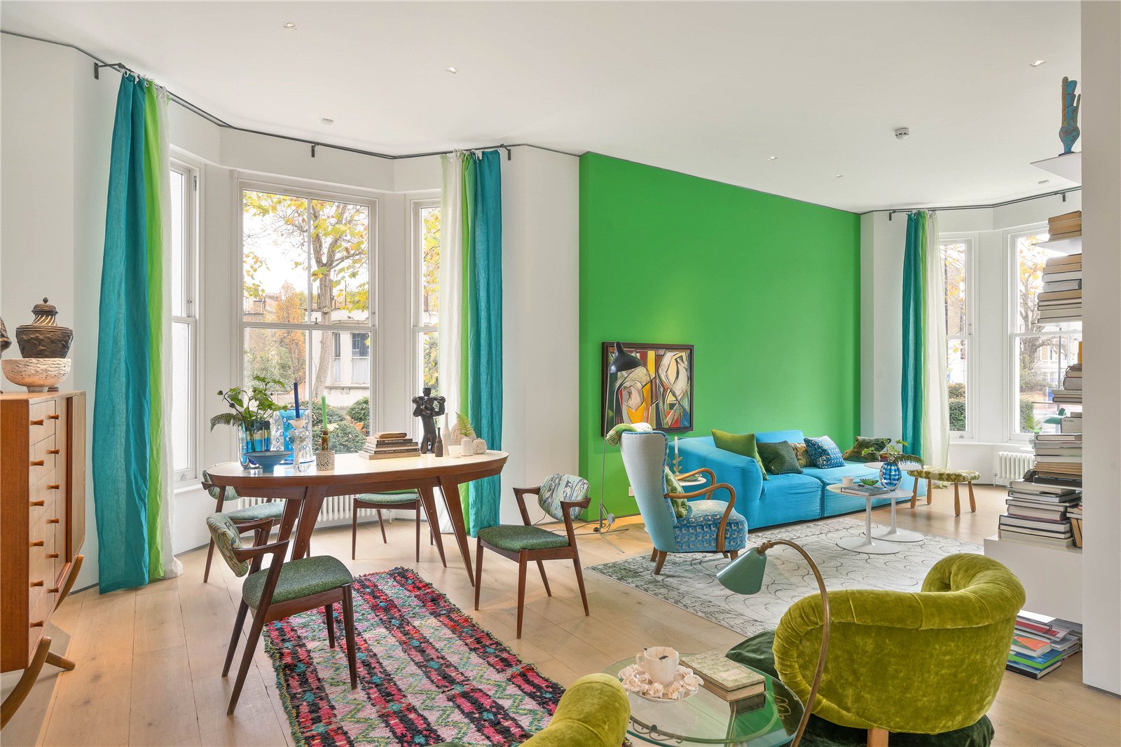 6 bedroom detached house for sale 0