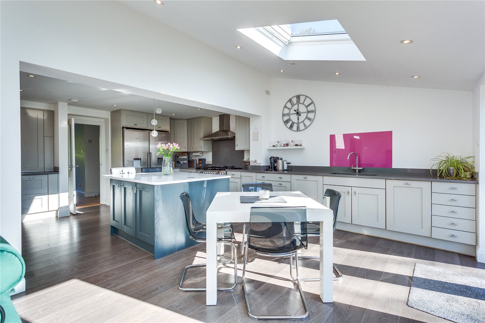 4 bedroom detached house for sale 0